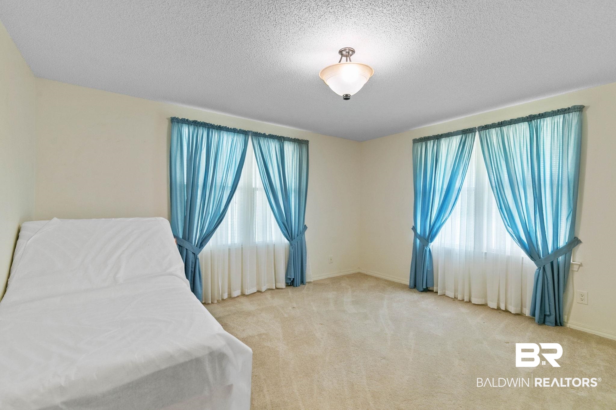 4211 N Highway 99