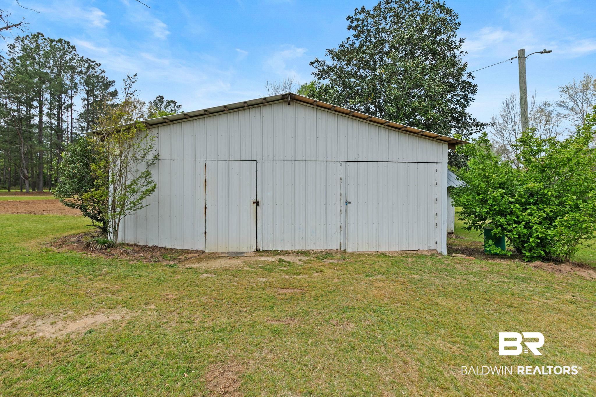 4211 N Highway 99