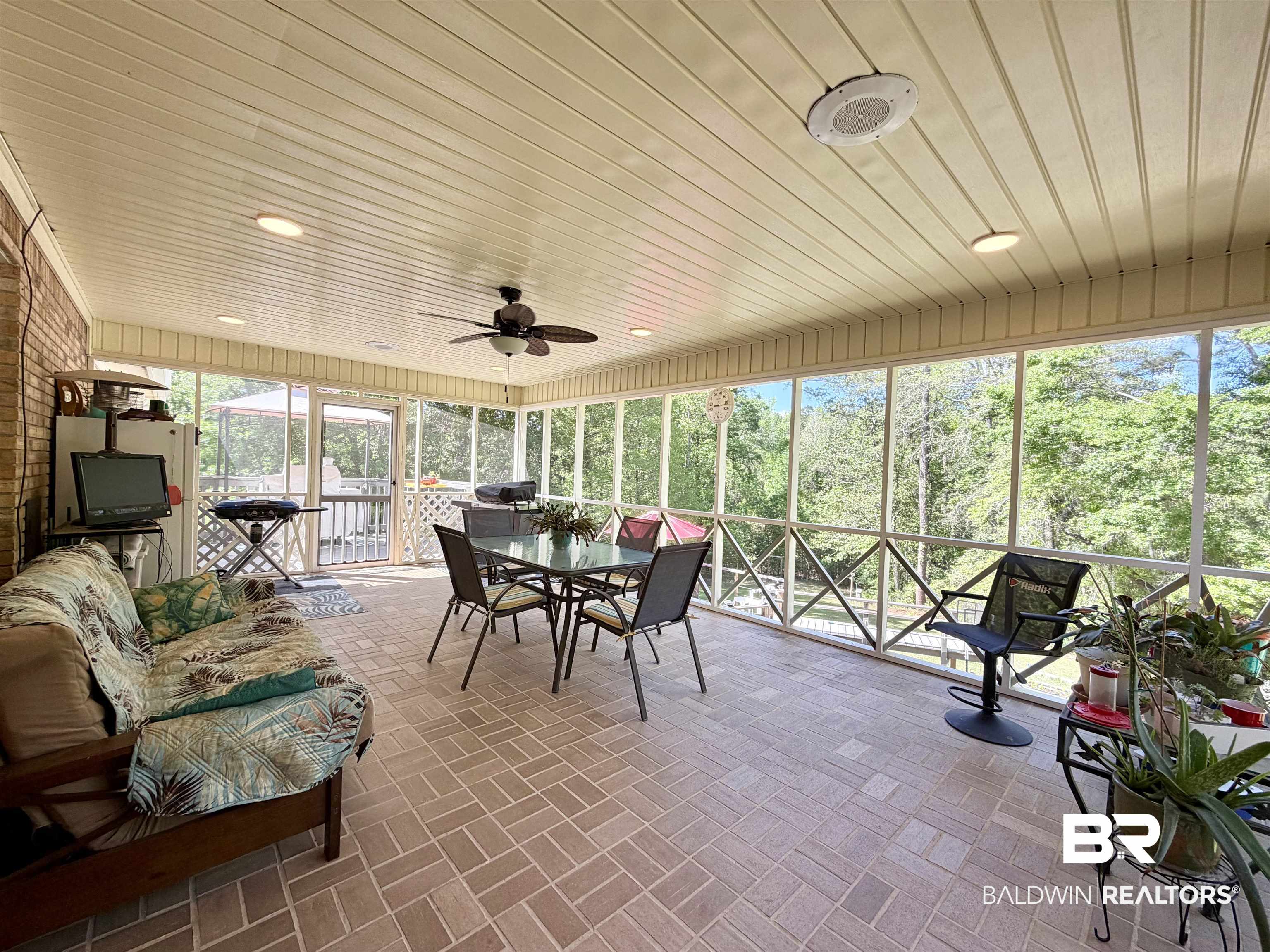 2944 Appleton Road