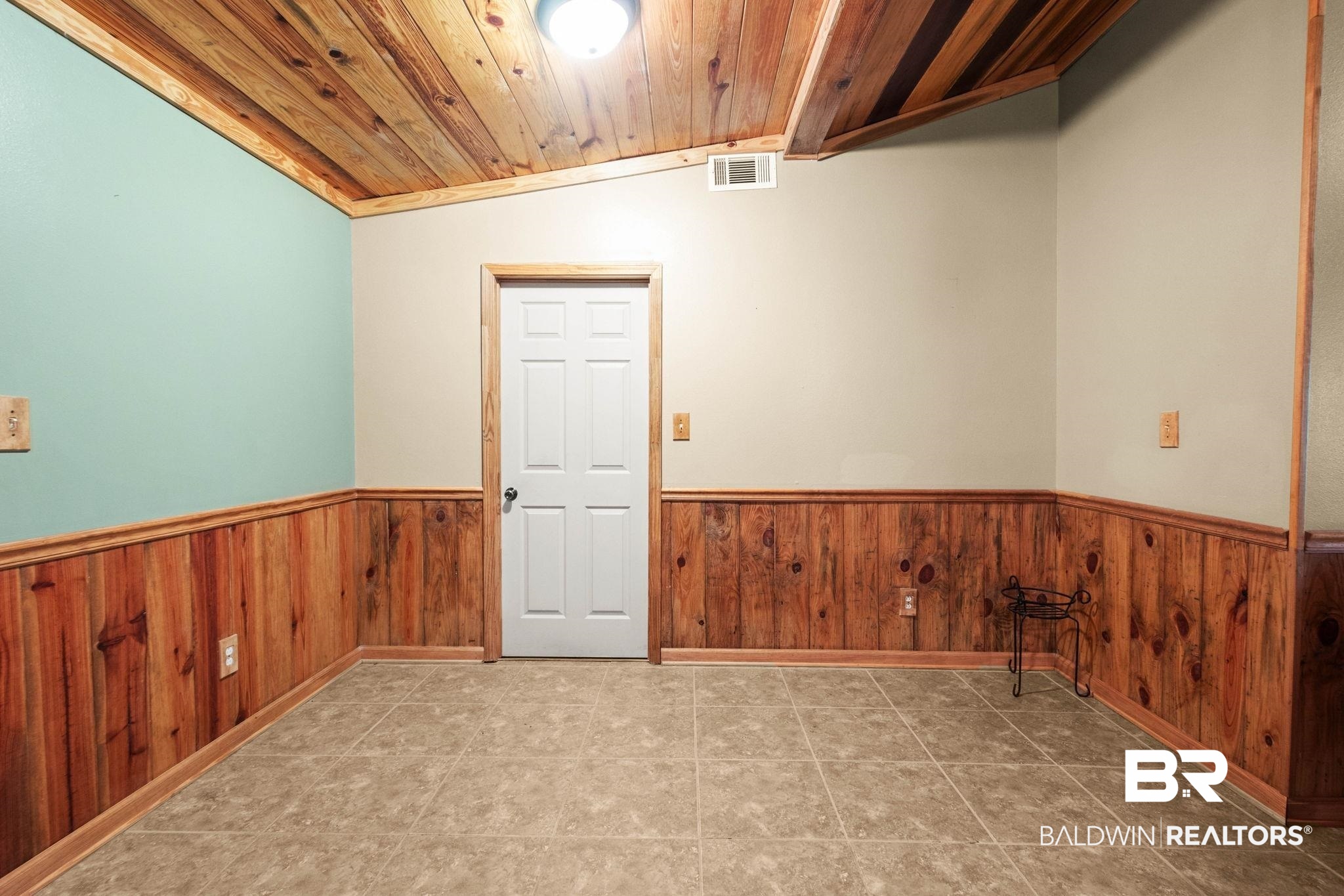 4969 Eureka Landing Road