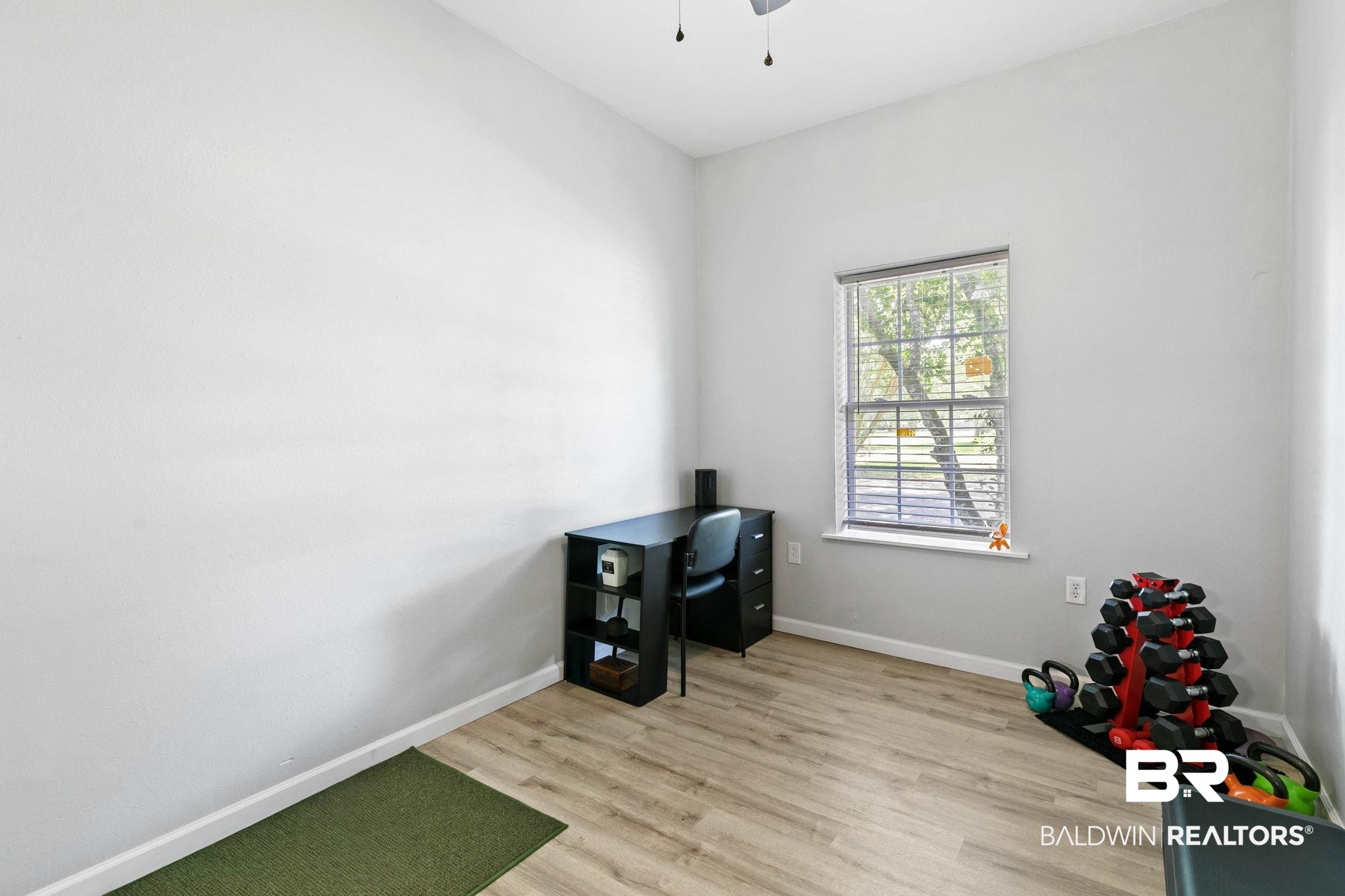 211 S Presley Street