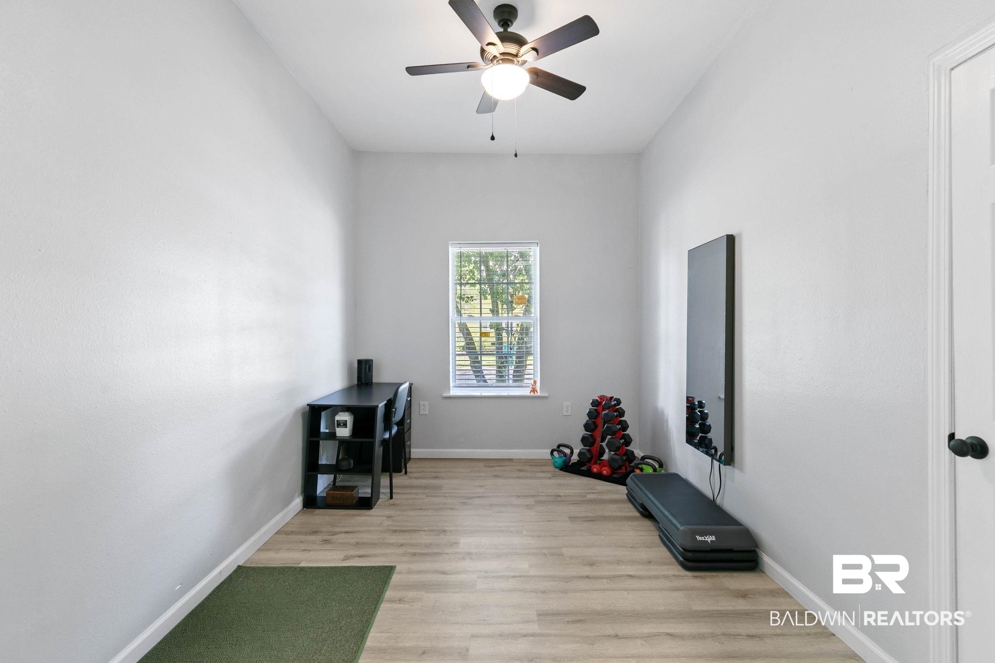 211 S Presley Street