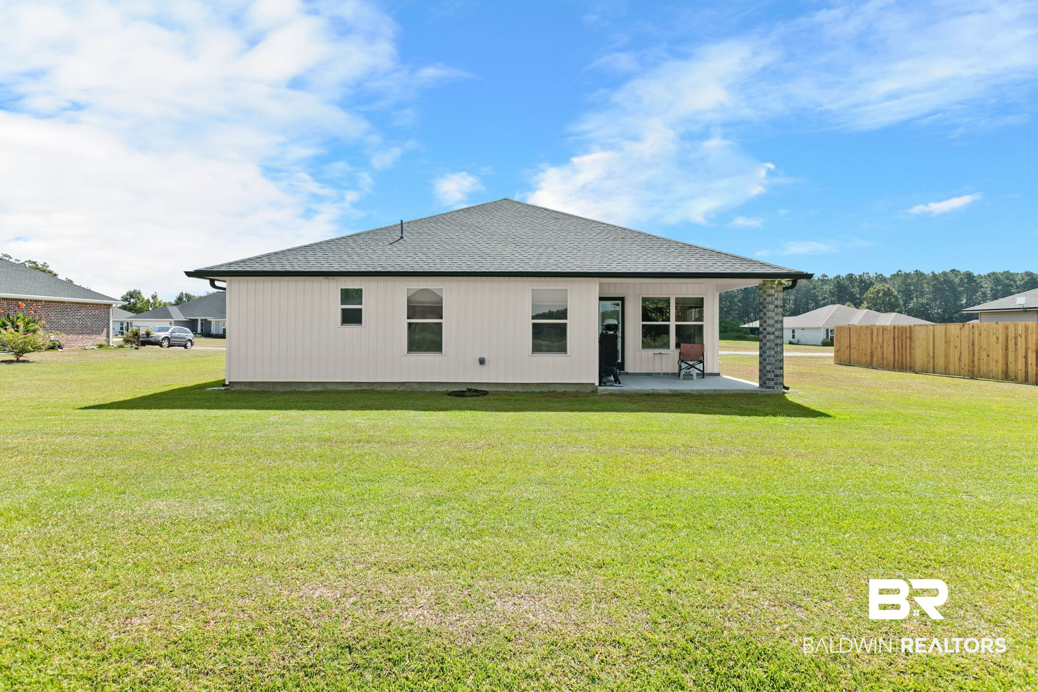 140 St Stephens Ct