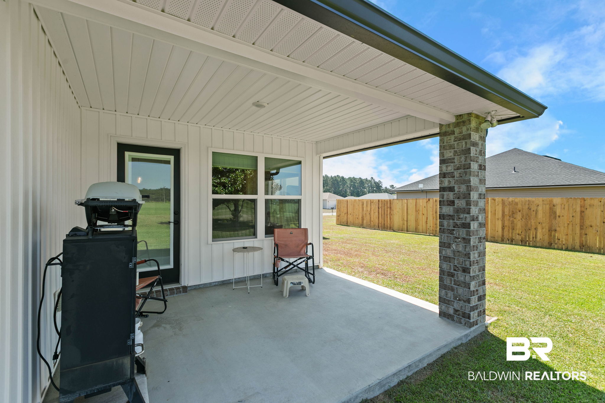 140 St Stephens Ct