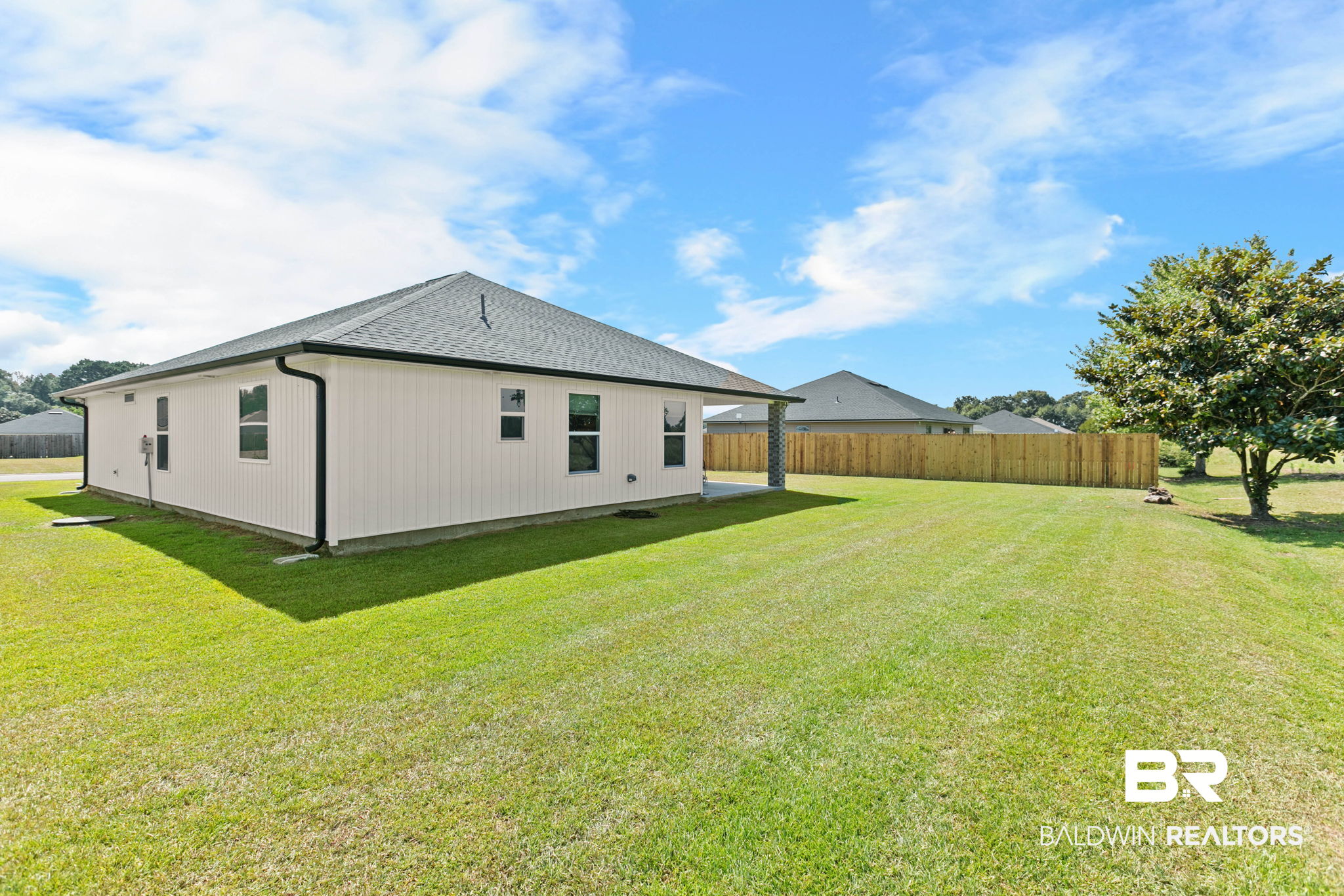 140 St Stephens Ct