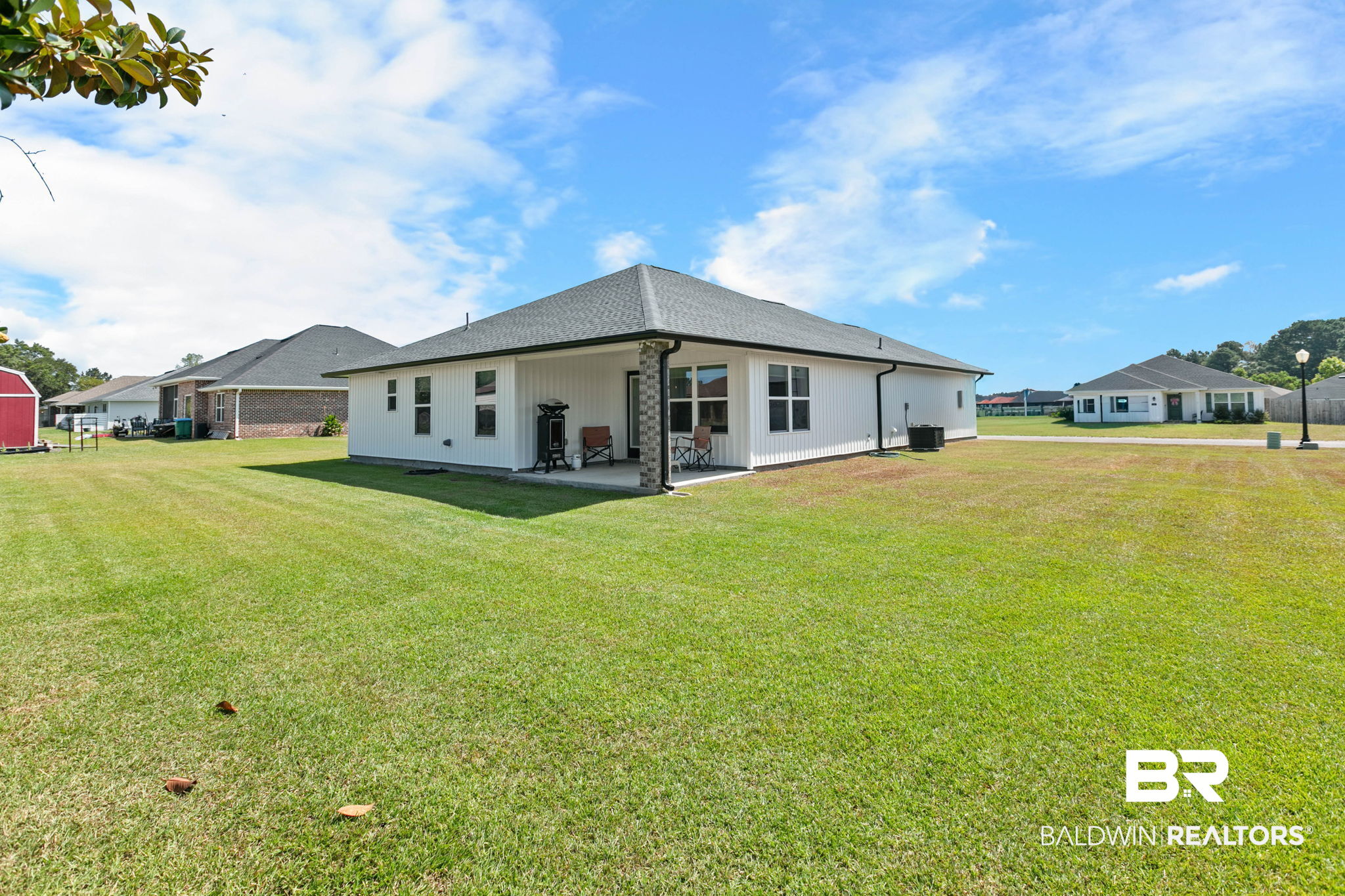 140 St Stephens Ct