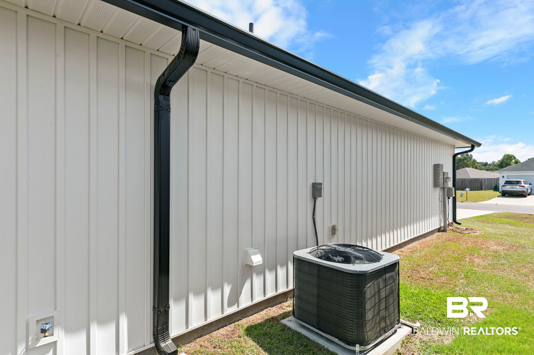 140 St Stephens Ct
