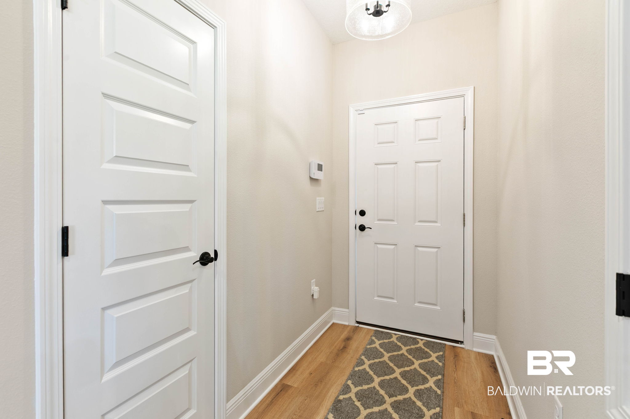 140 St Stephens Ct