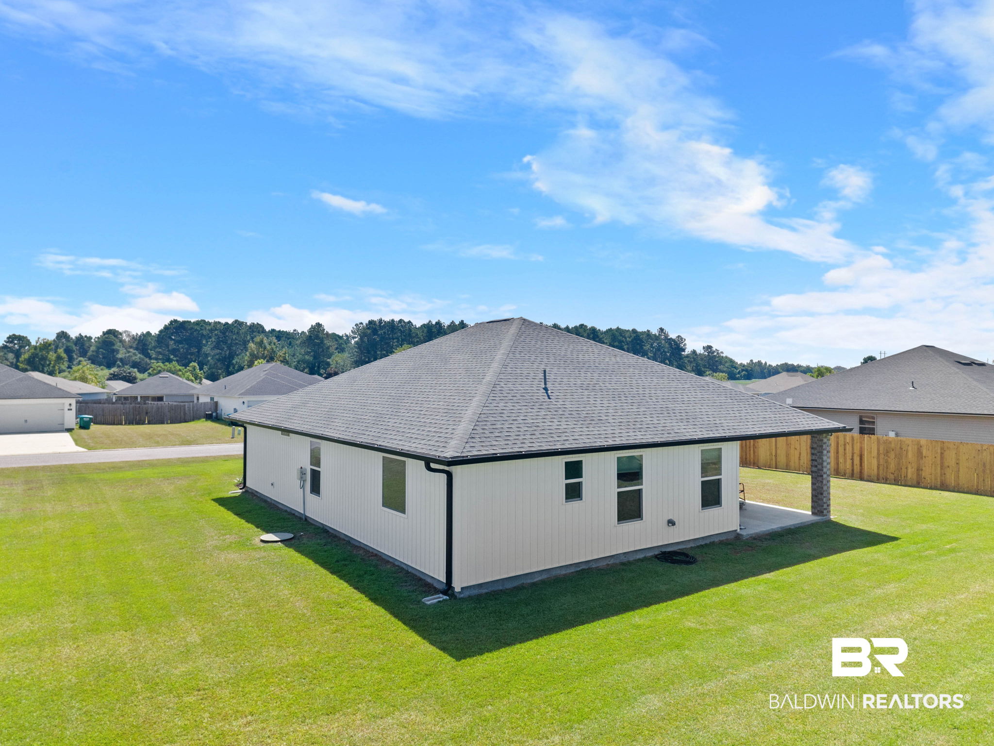 140 St Stephens Ct