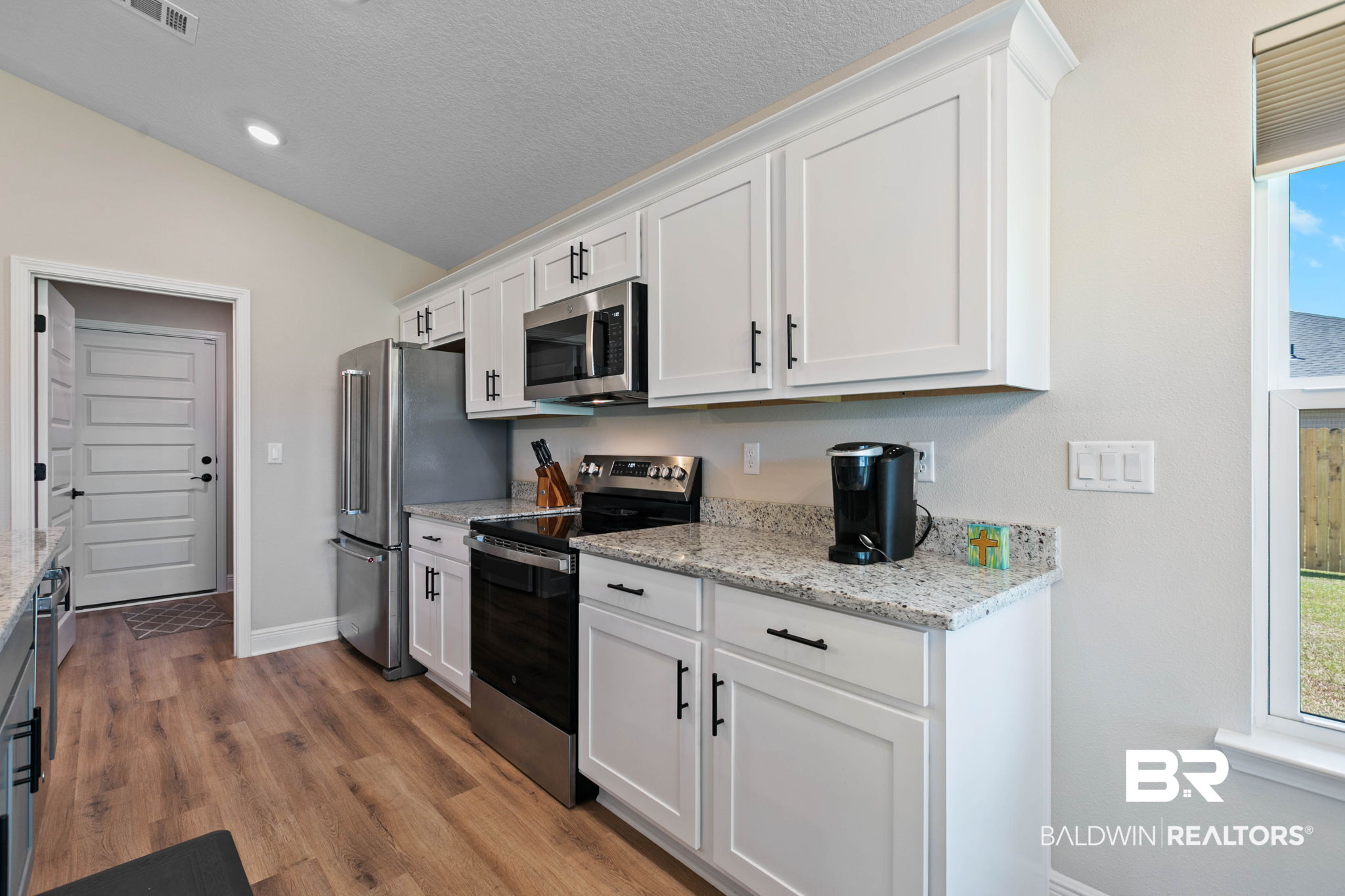 140 St Stephens Ct