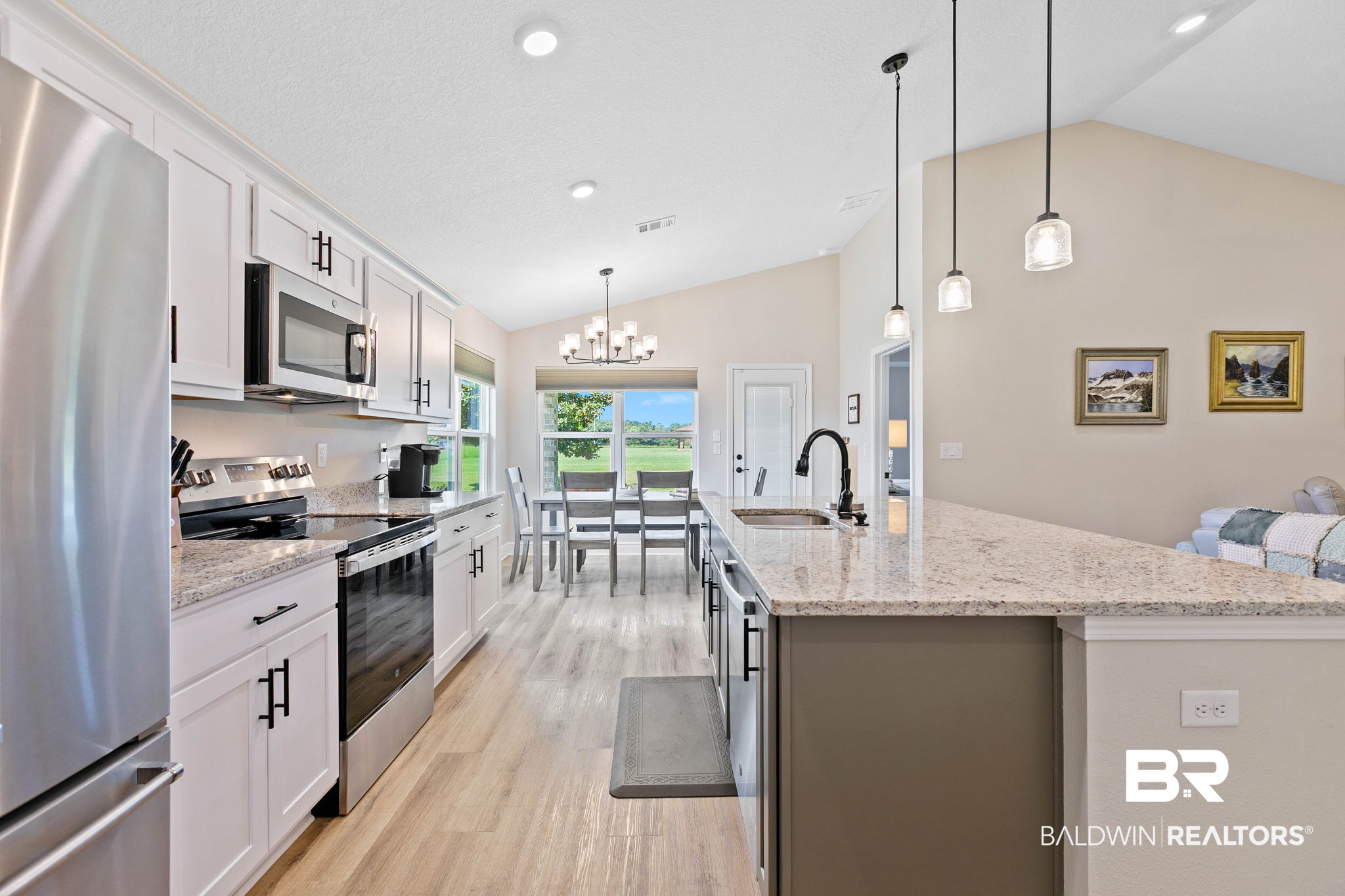 140 St Stephens Ct