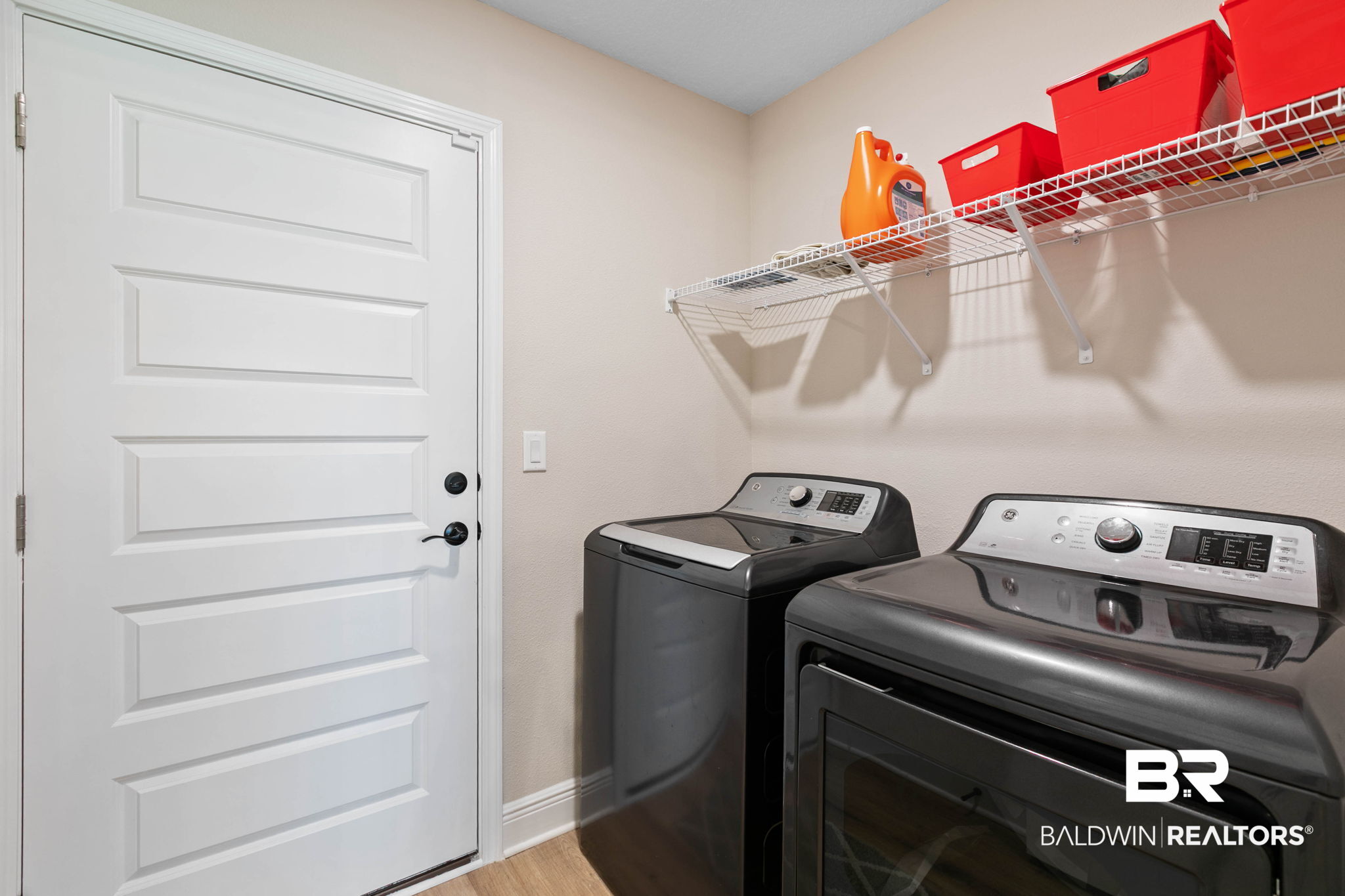 140 St Stephens Ct