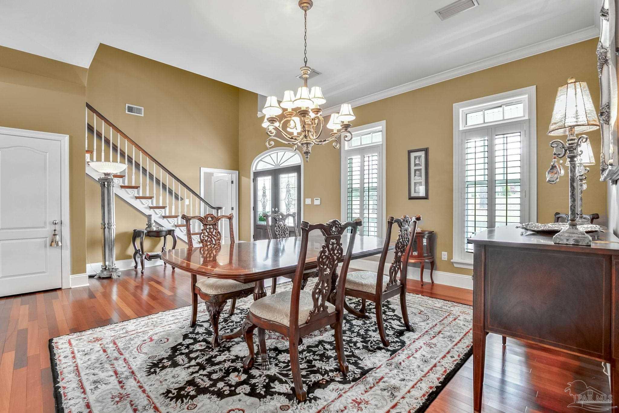 300 1/2 Brookwood Rd