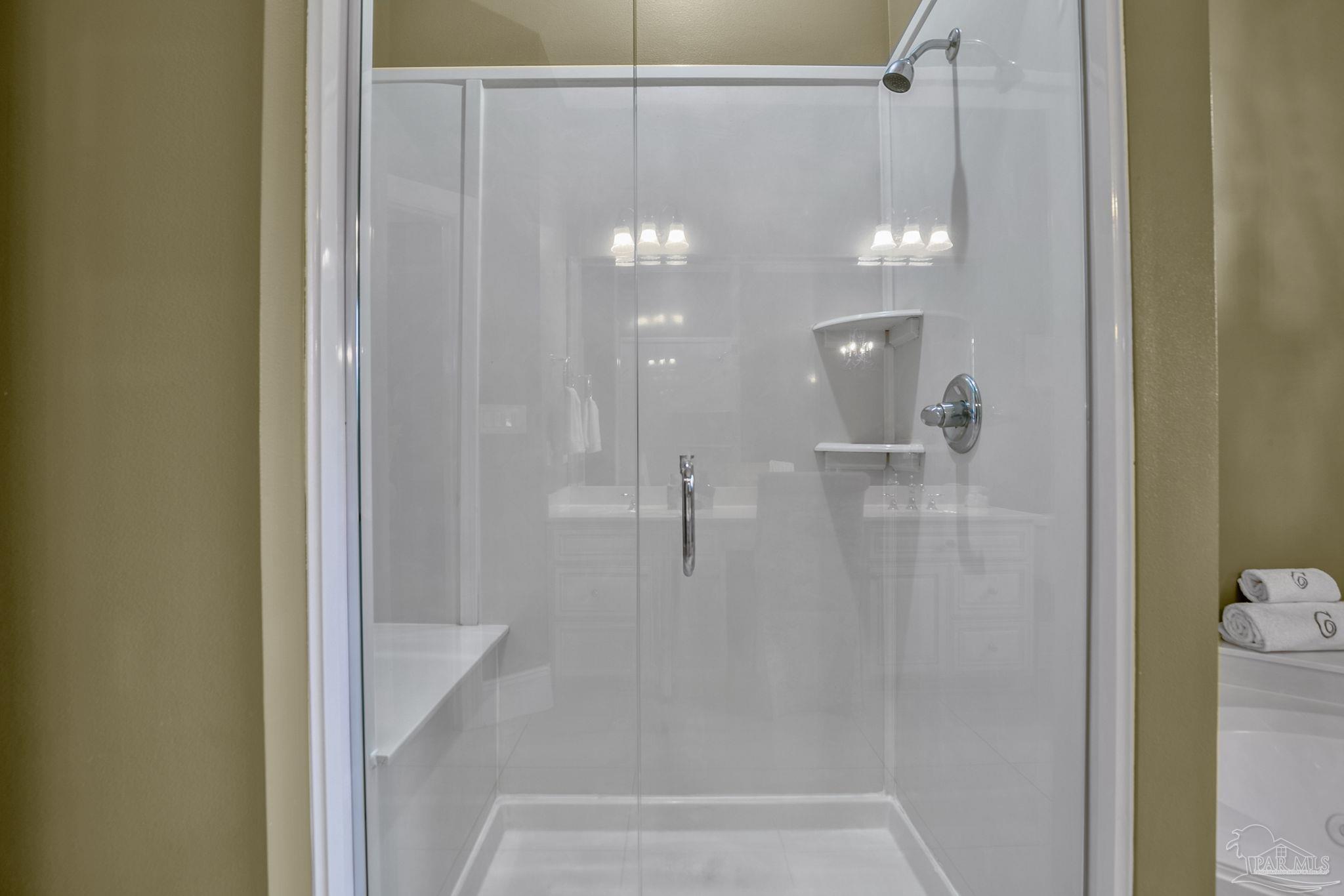 300 1/2 Brookwood Rd