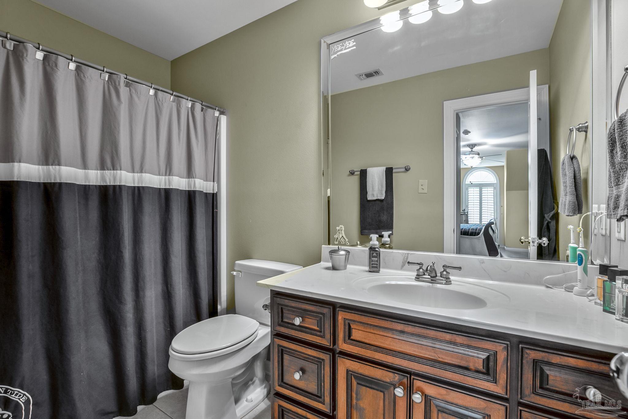 300 1/2 Brookwood Rd