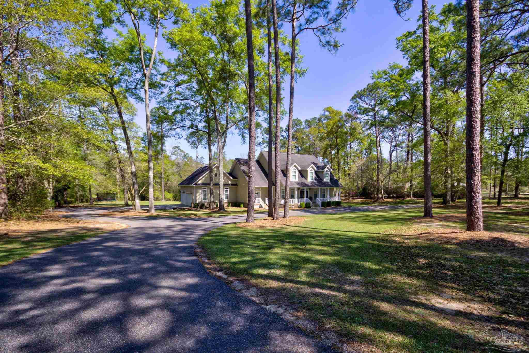 300 1/2 Brookwood Rd