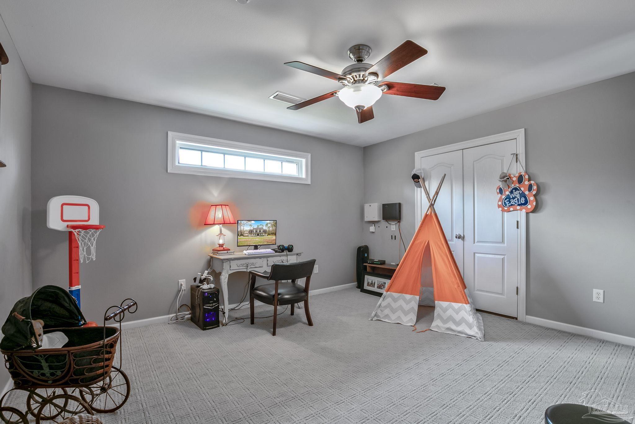 300 1/2 Brookwood Rd