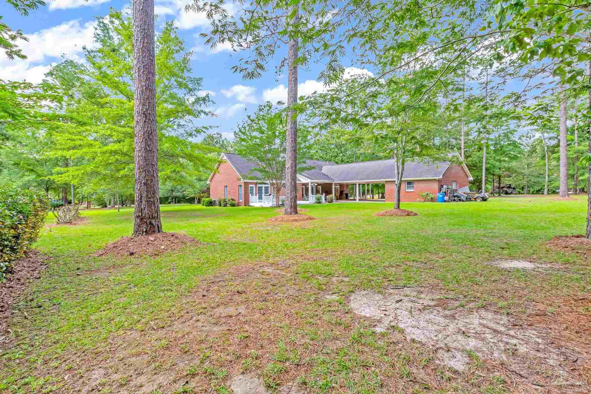 1024 Forest Hills Dr