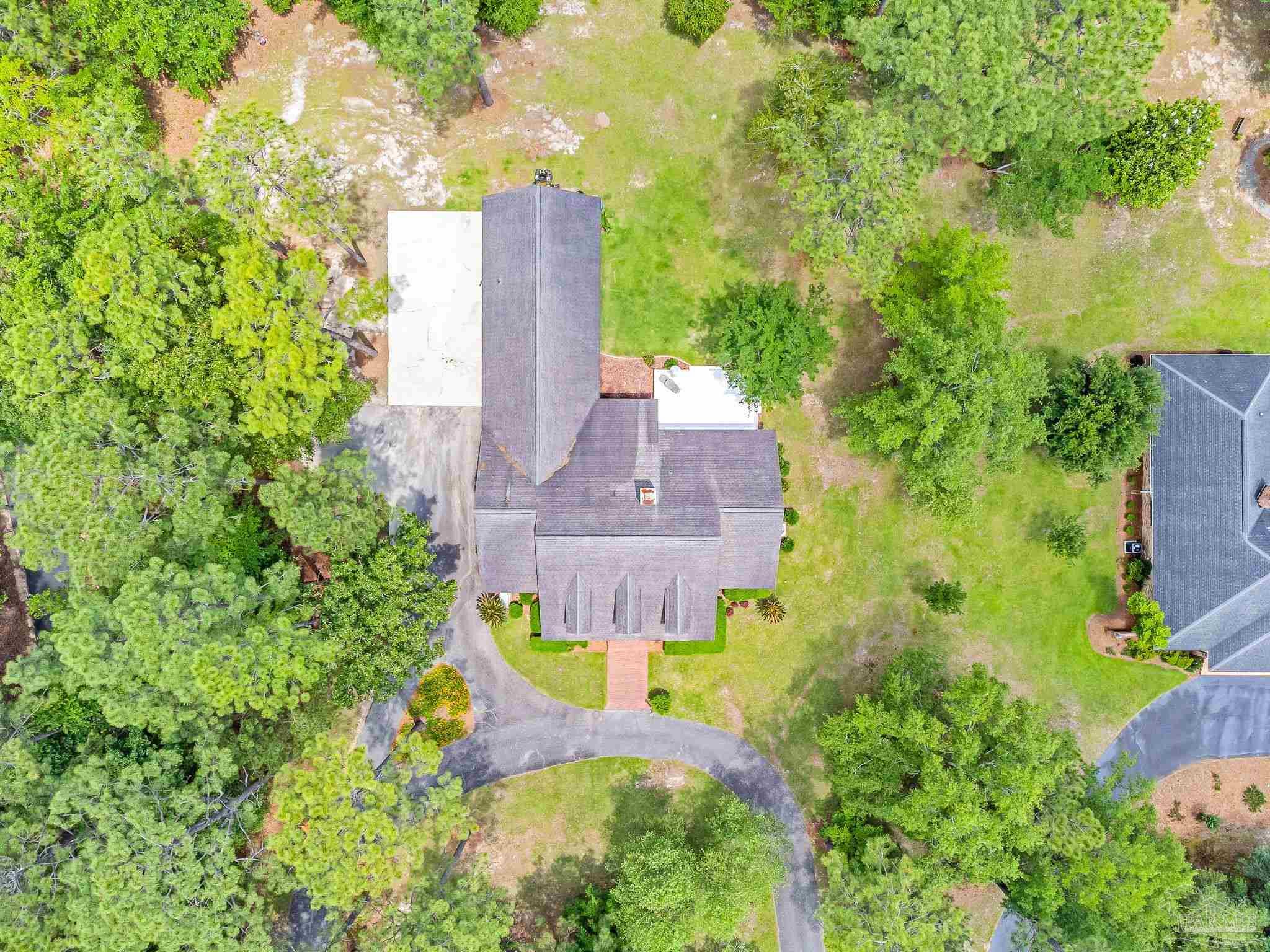 1024 Forest Hills Dr