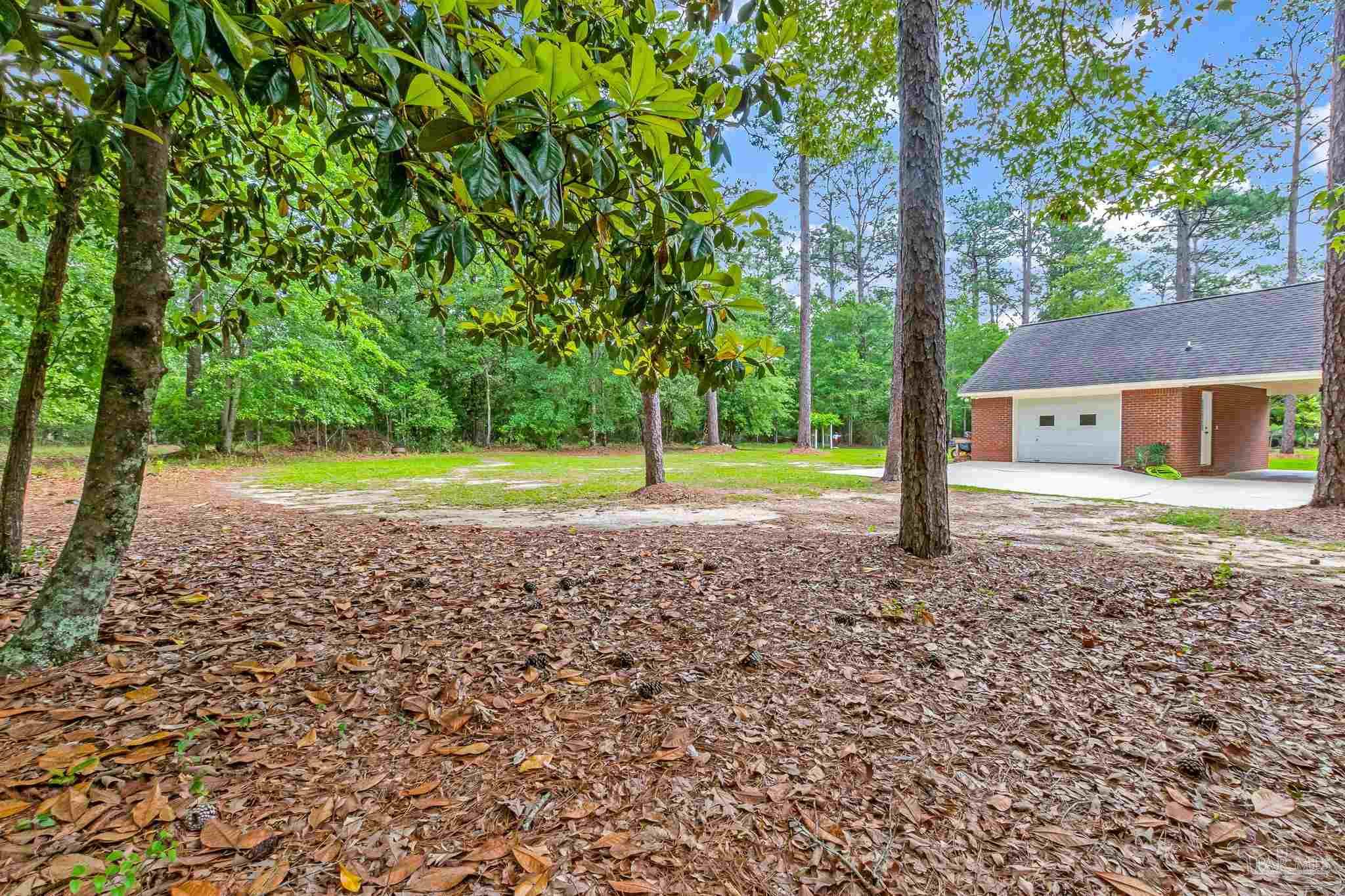 1024 Forest Hills Dr