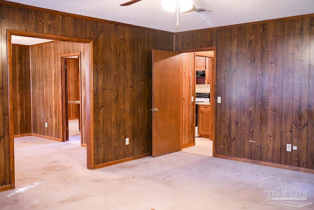537 Lowery Rd