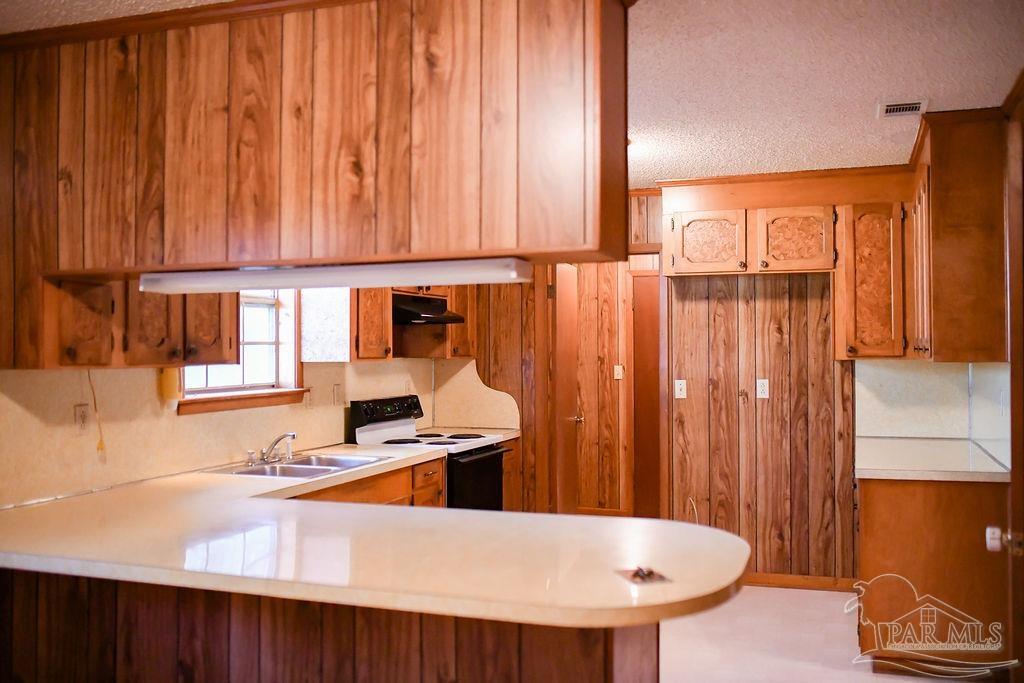537 Lowery Rd