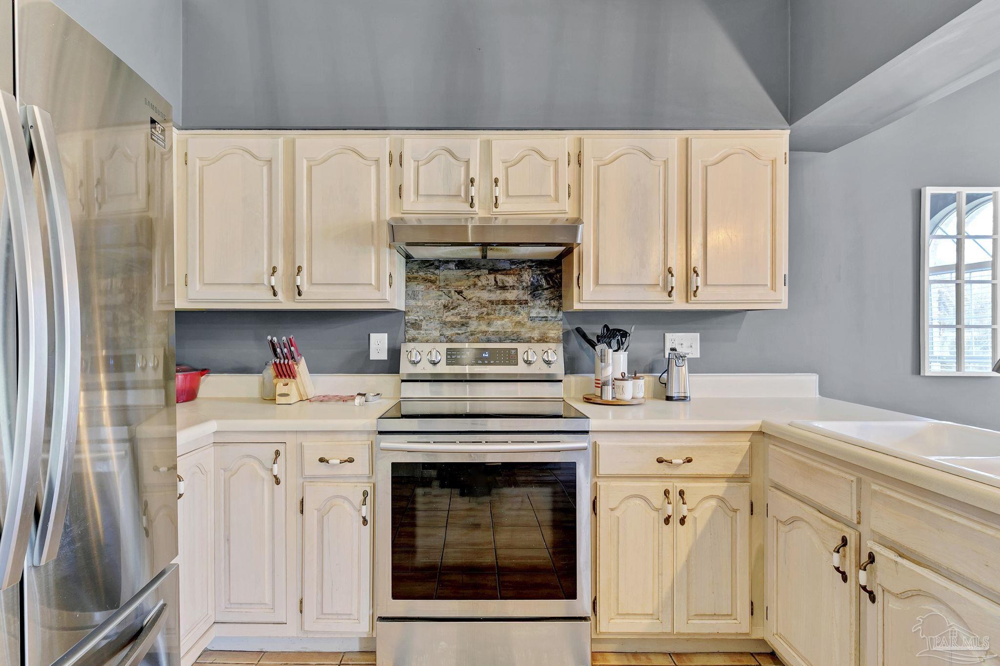 5200 Wiggins Lake Rd