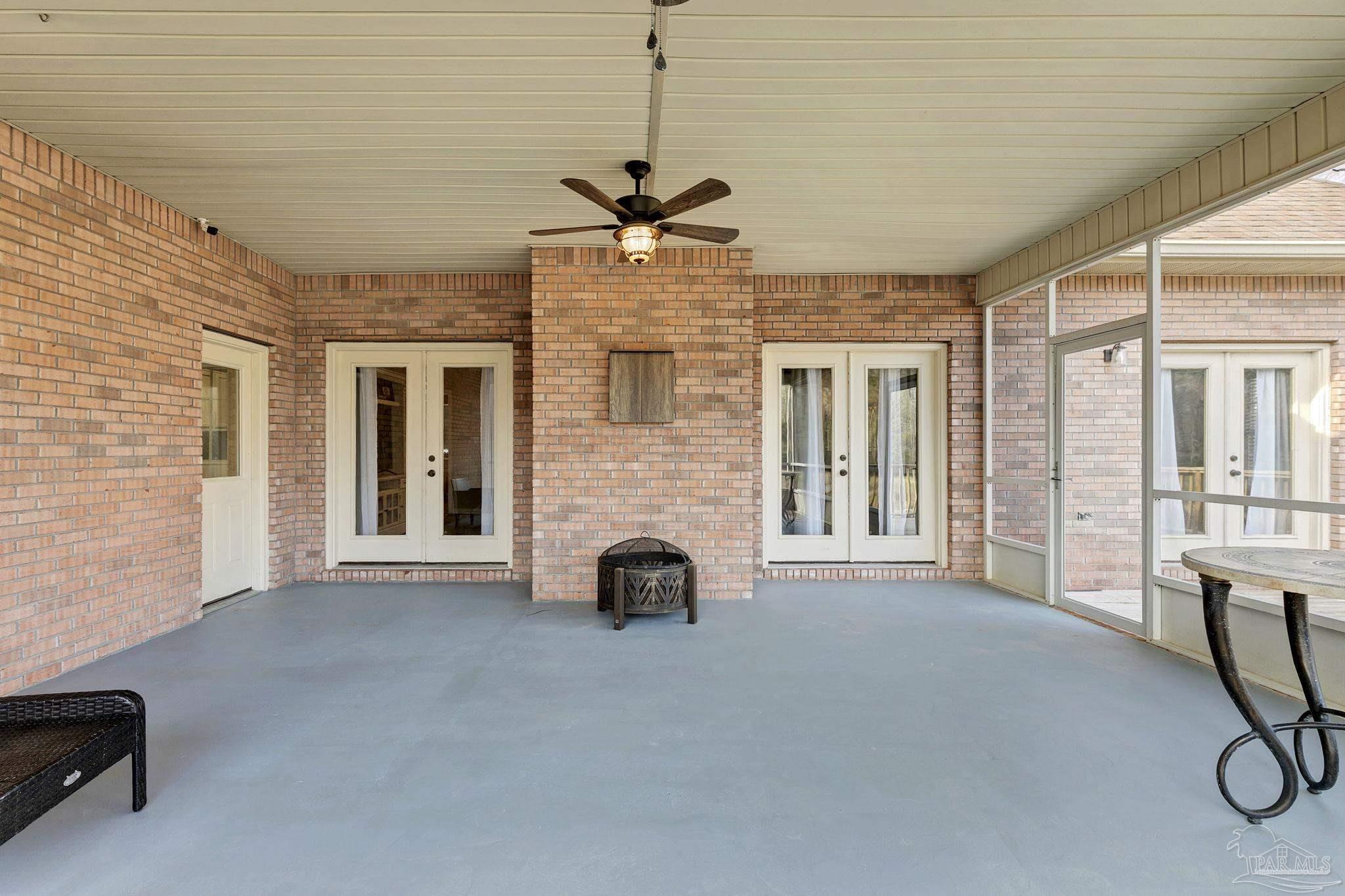 5200 Wiggins Lake Rd