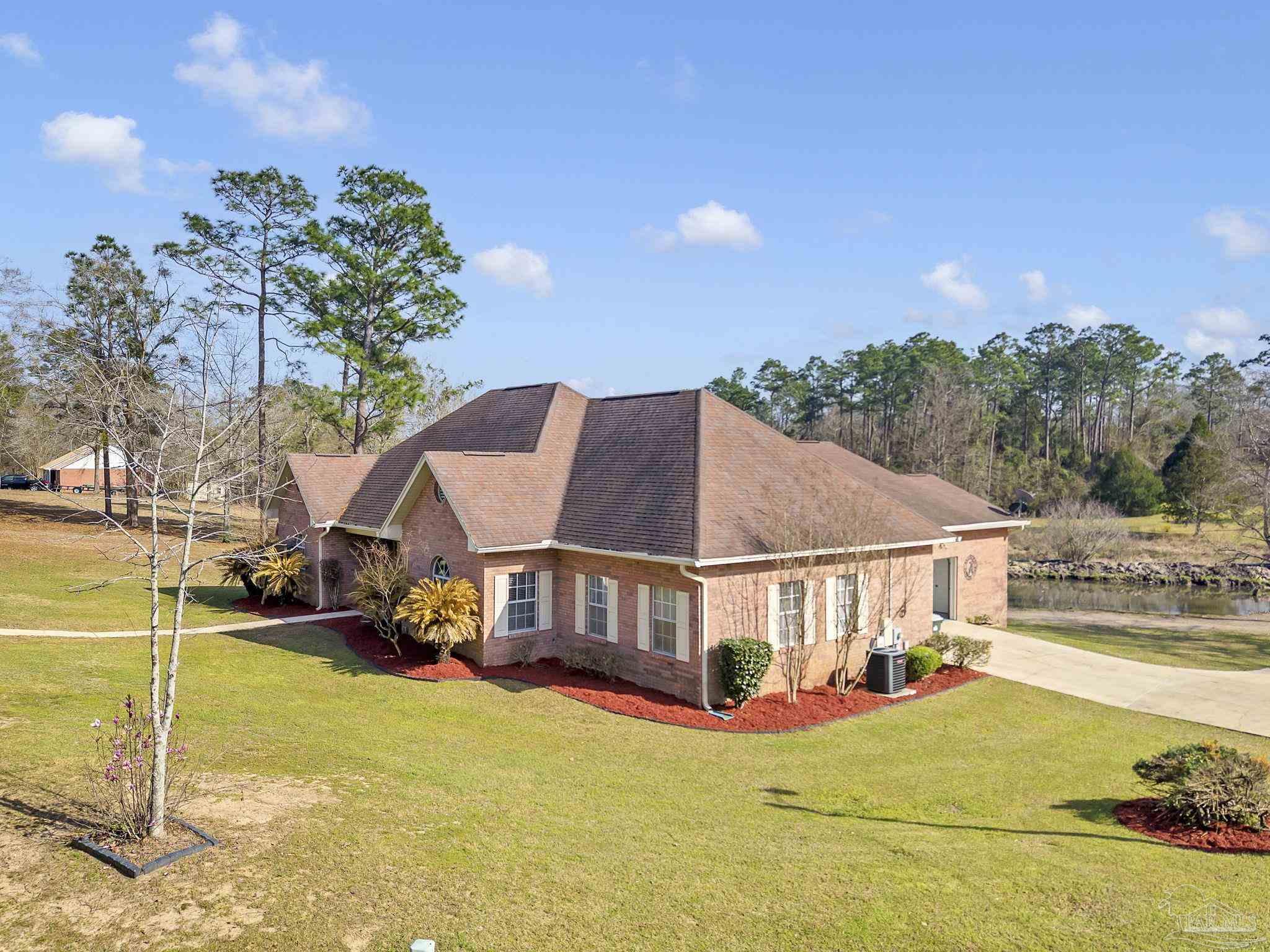 5200 Wiggins Lake Rd