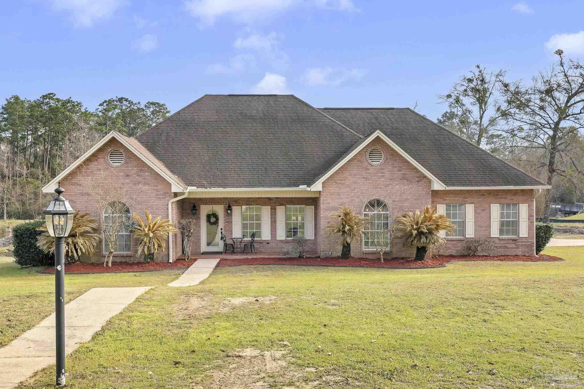 5200 Wiggins Lake Rd