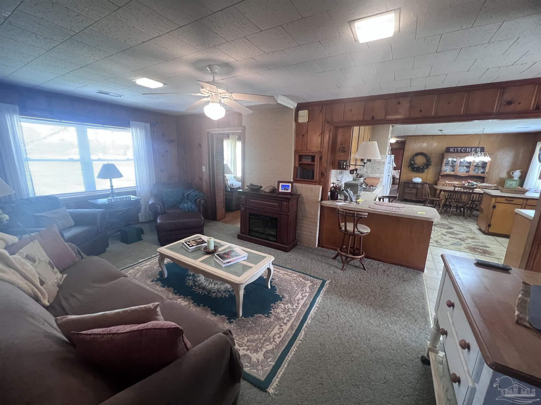 285 N 21st Ave