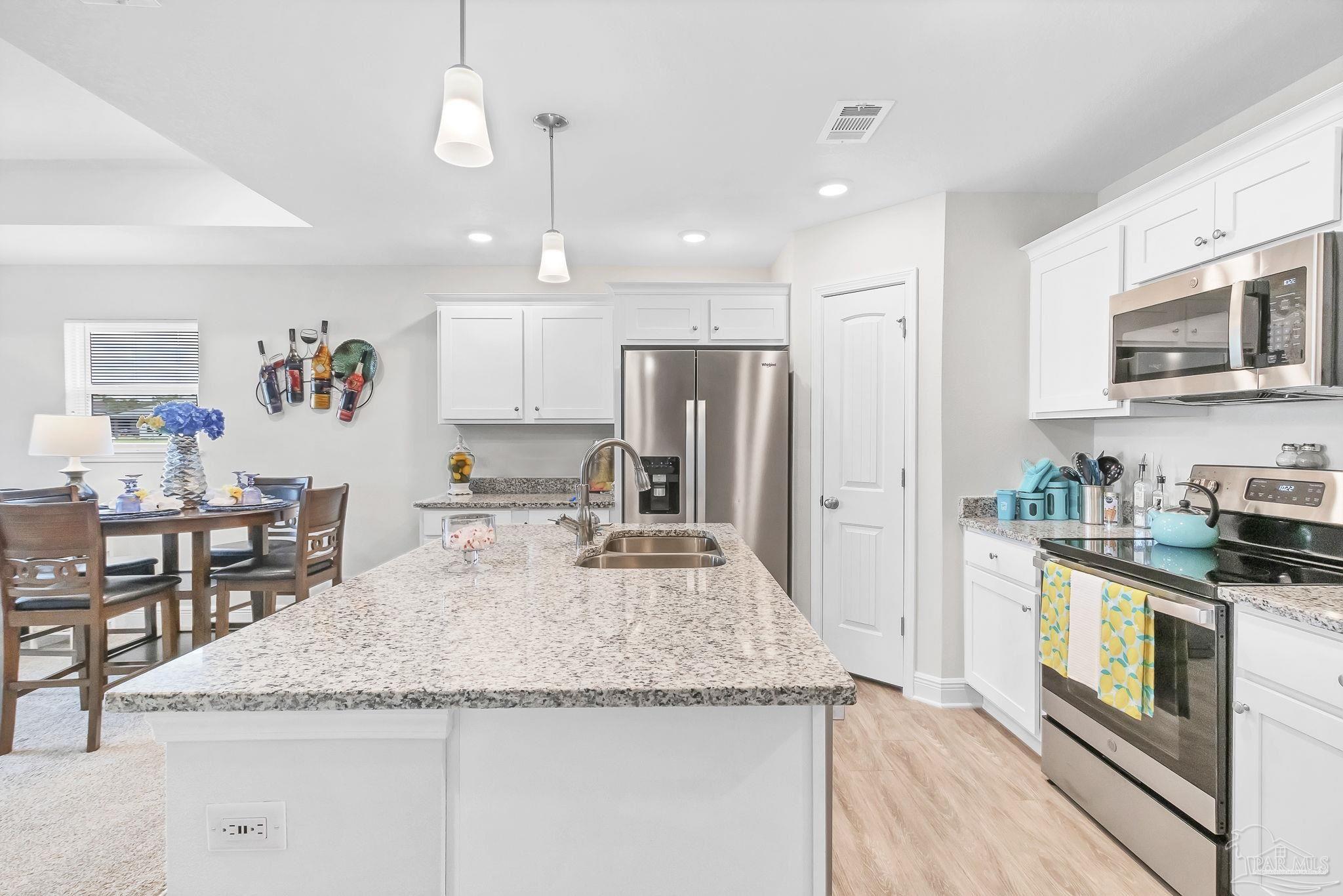 165 Saint Stephens Ct