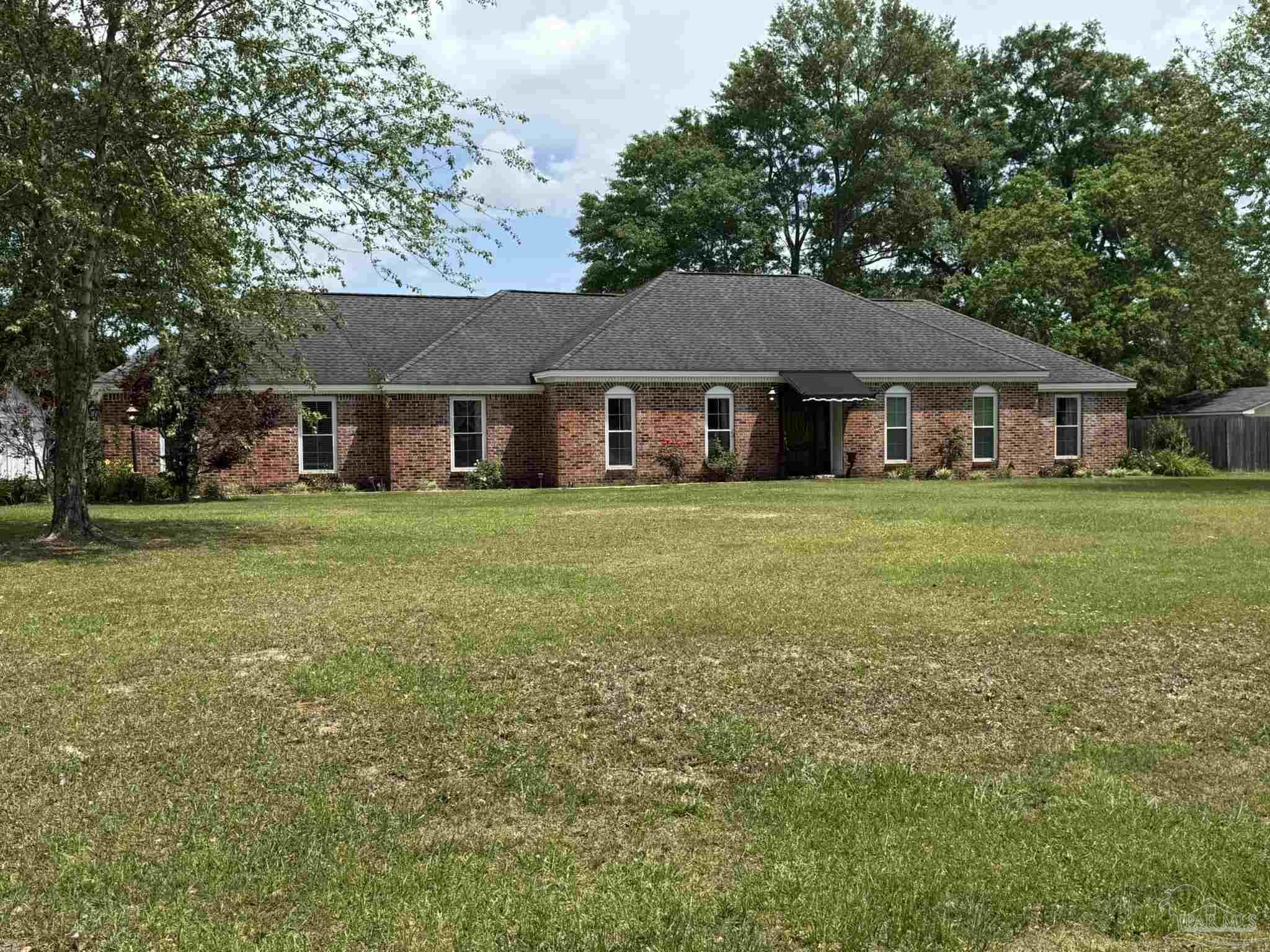 102 Magnolia St