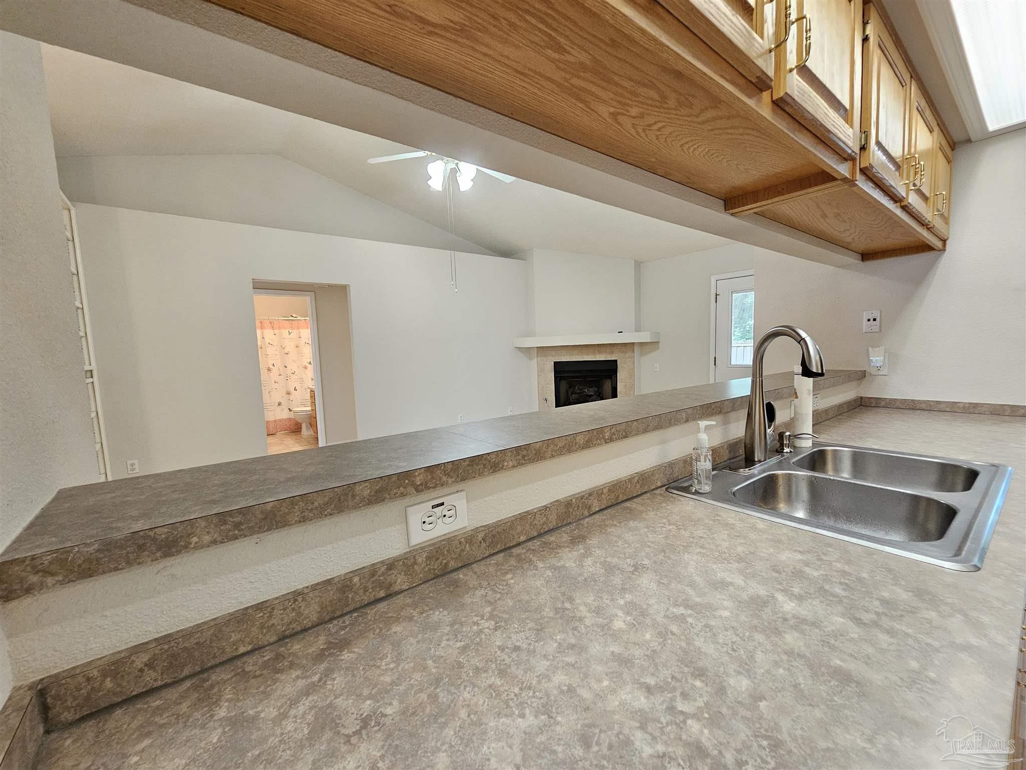 555 Ard Dr