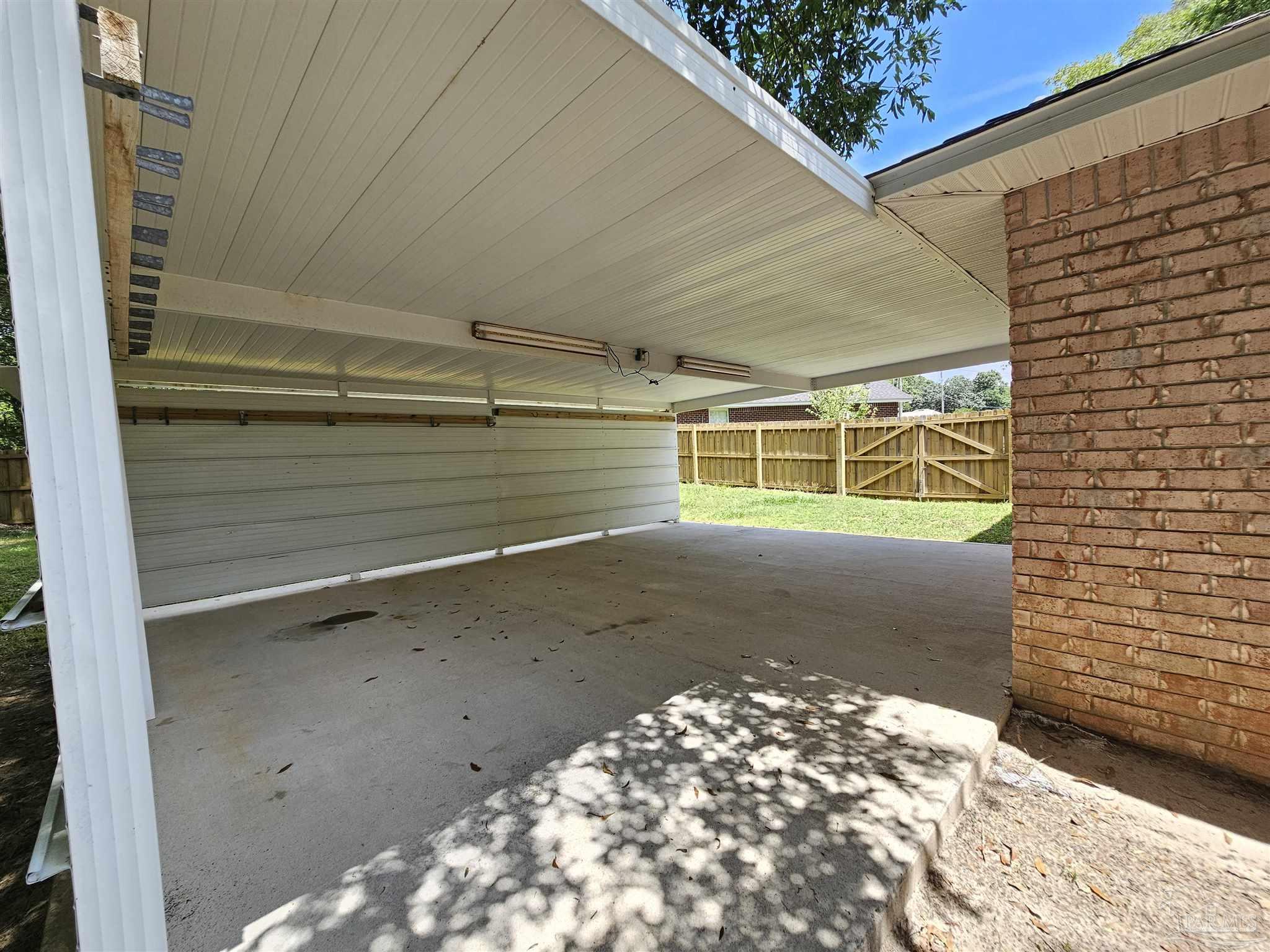 555 Ard Dr