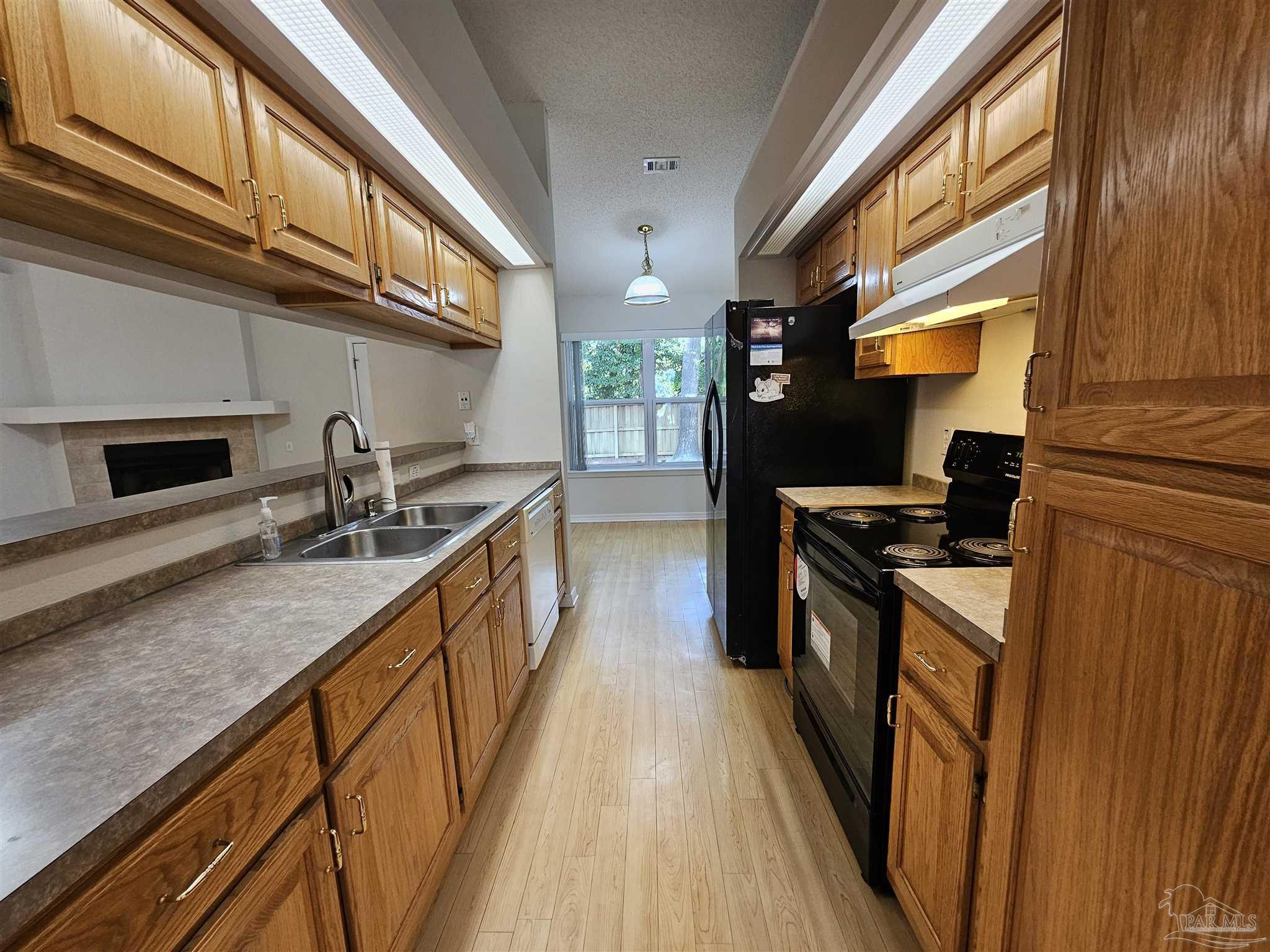 555 Ard Dr