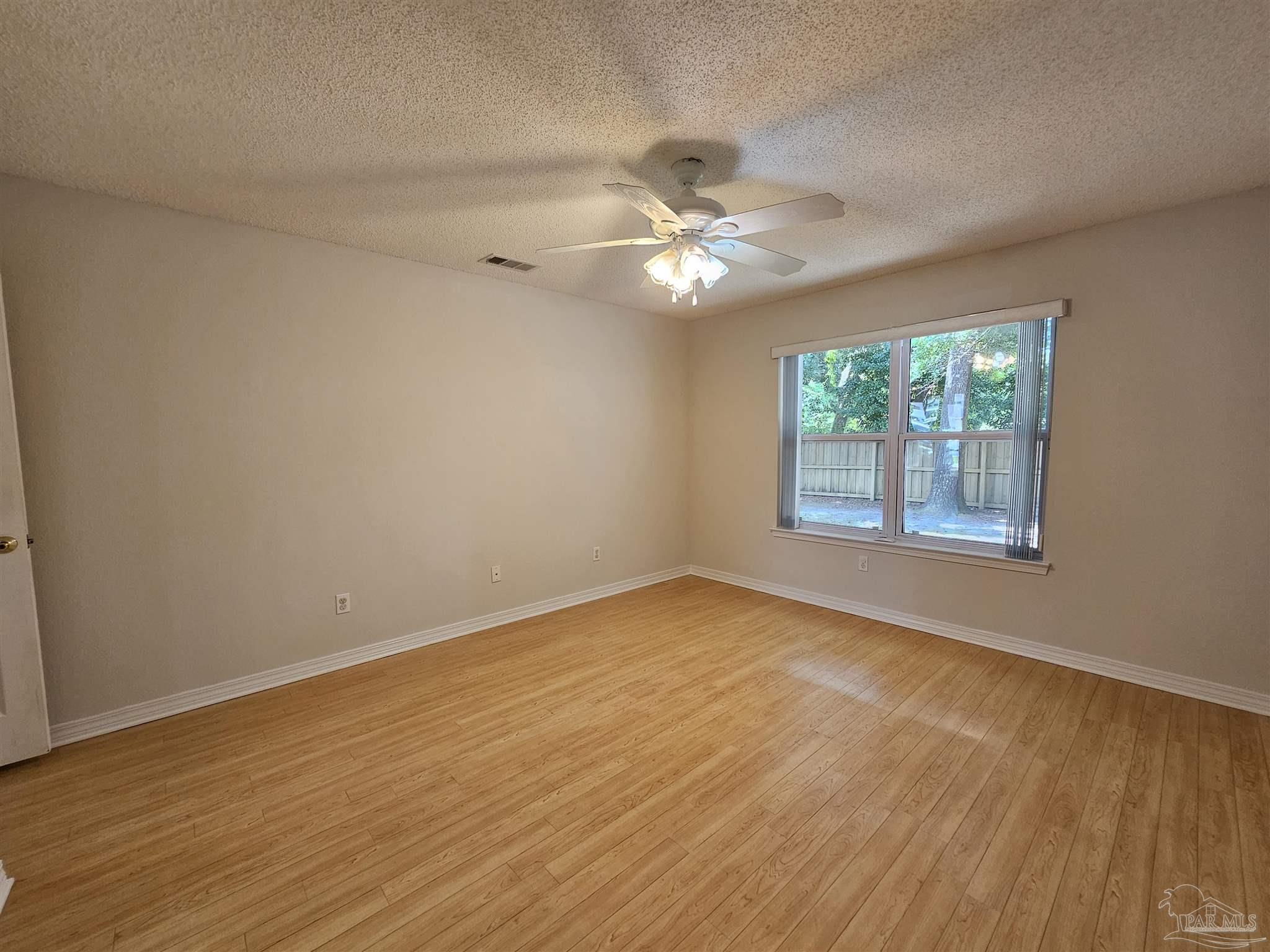 555 Ard Dr