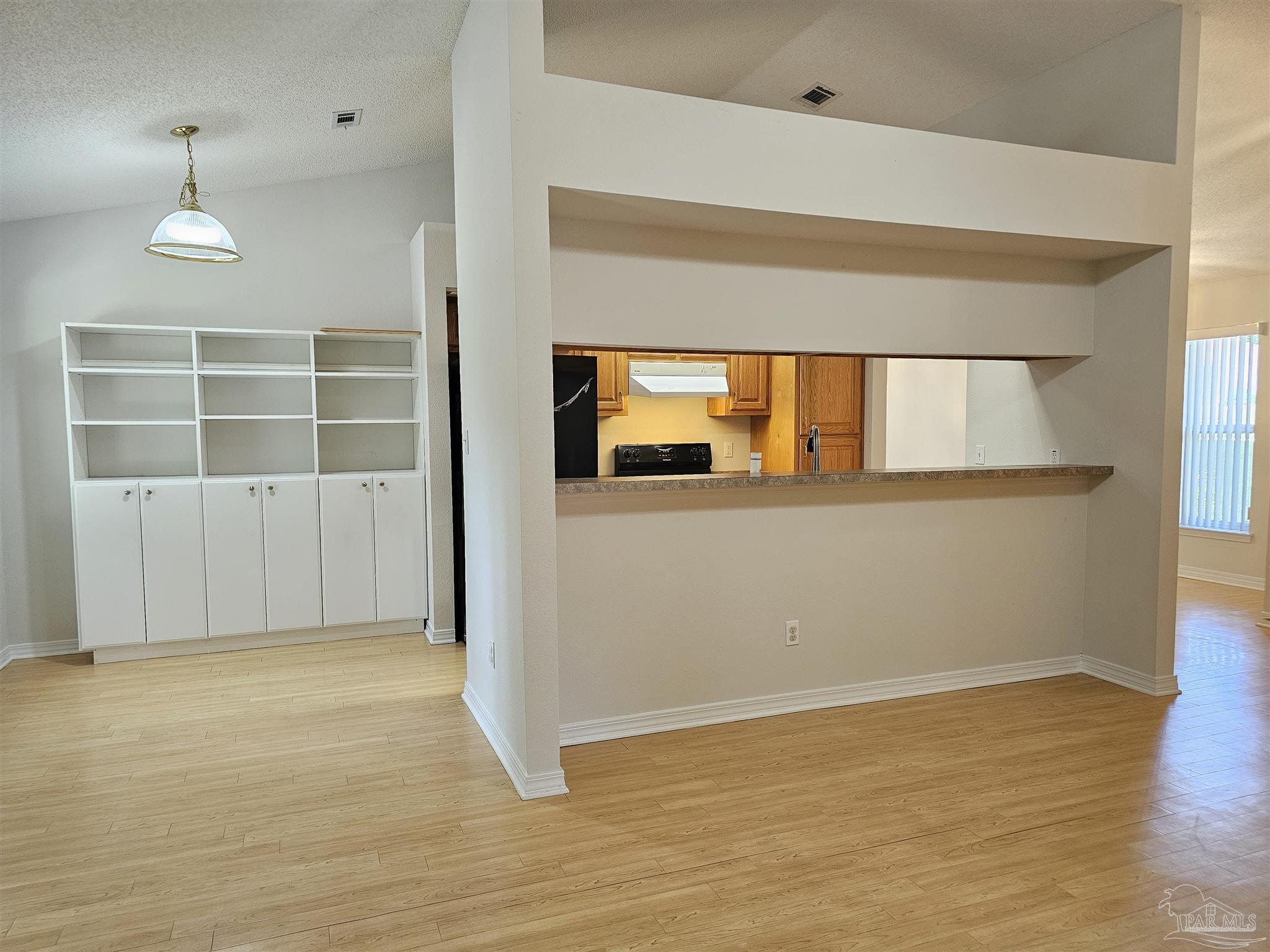 555 Ard Dr