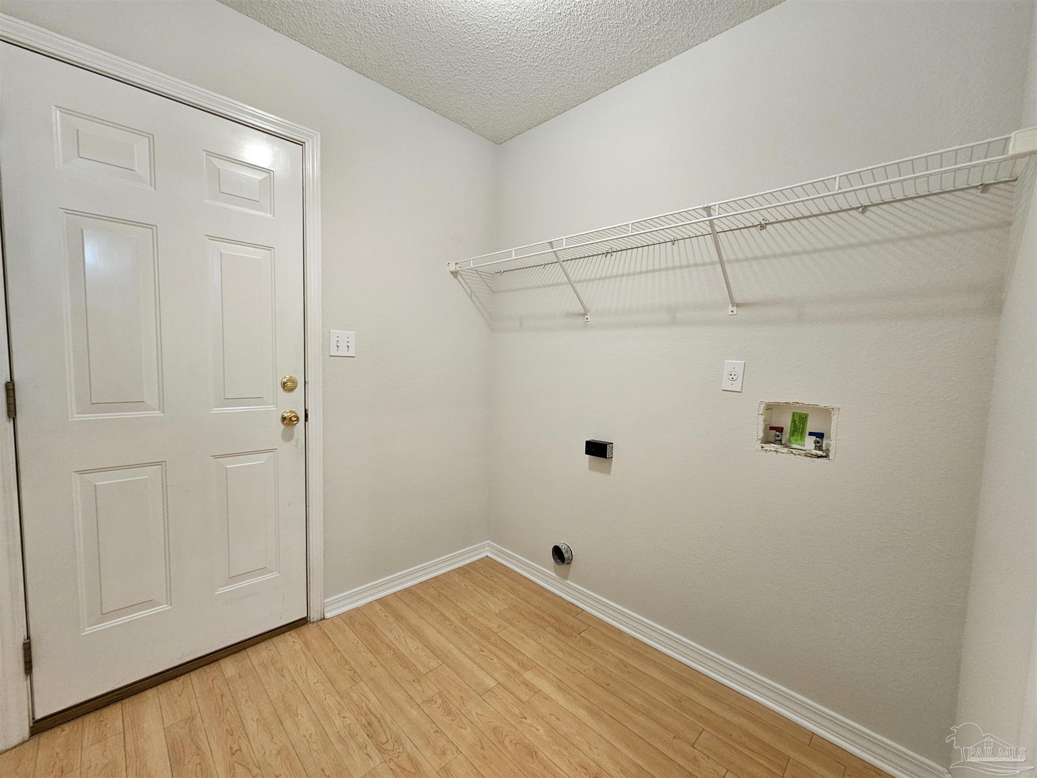 555 Ard Dr