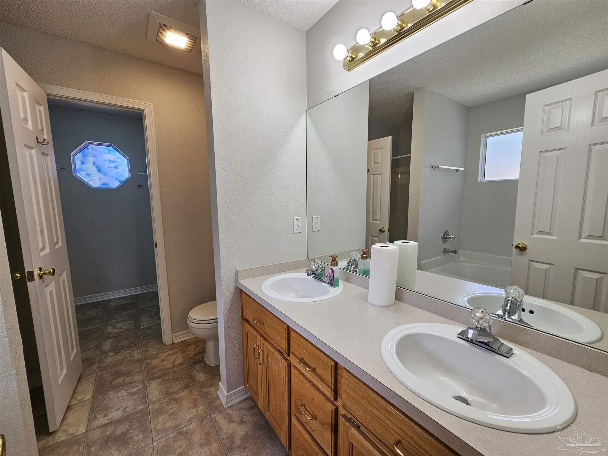 555 Ard Dr