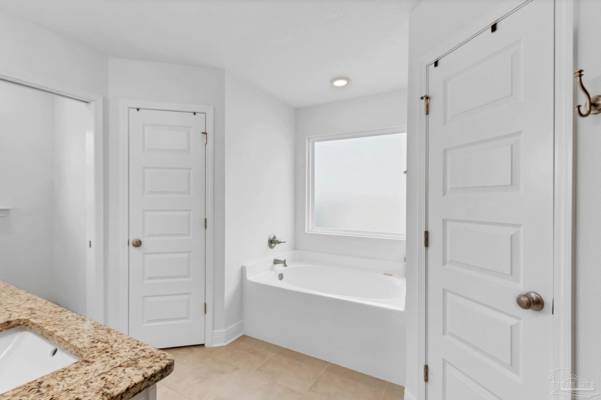 128 Cottage Ln