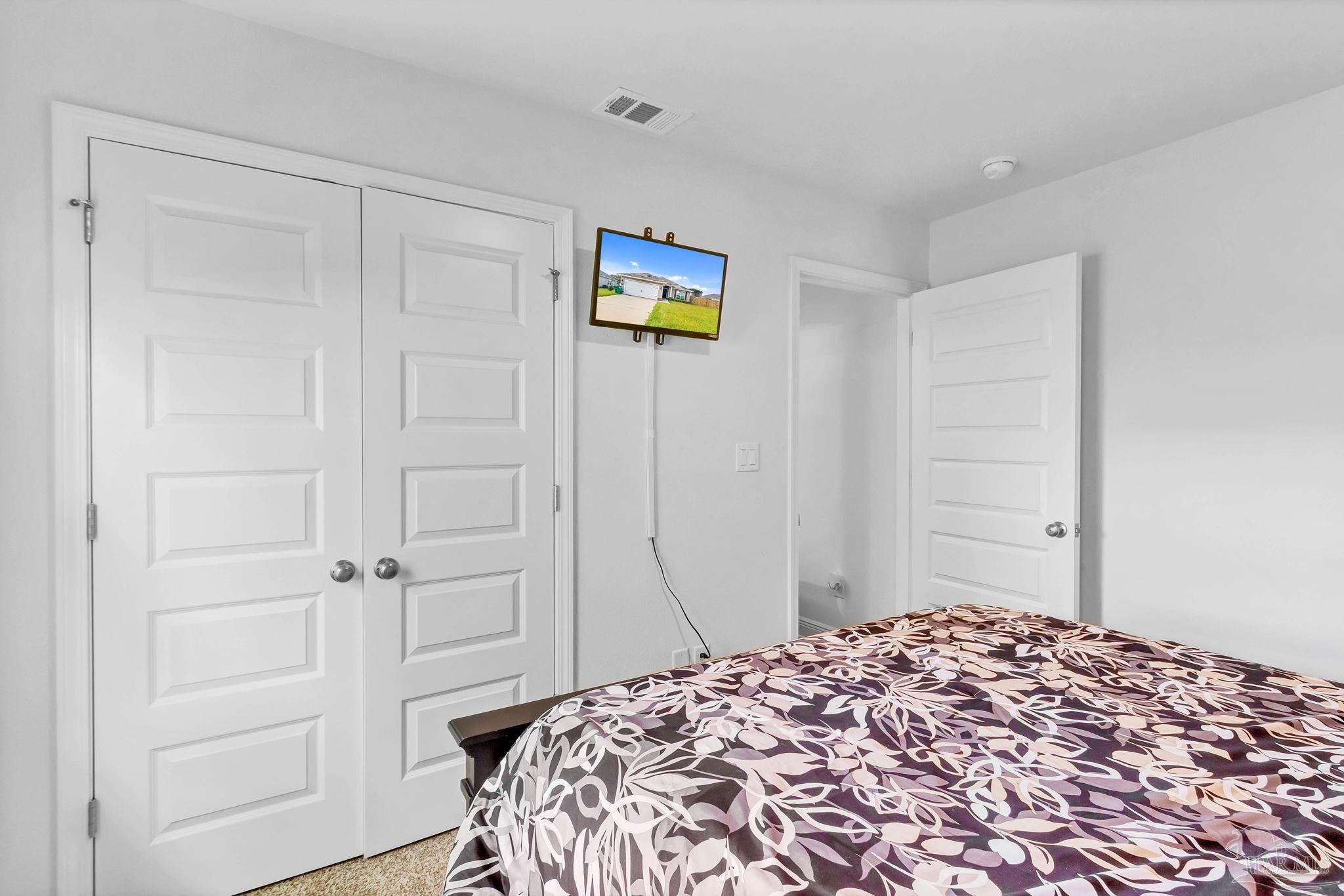 128 Cottage Ln
