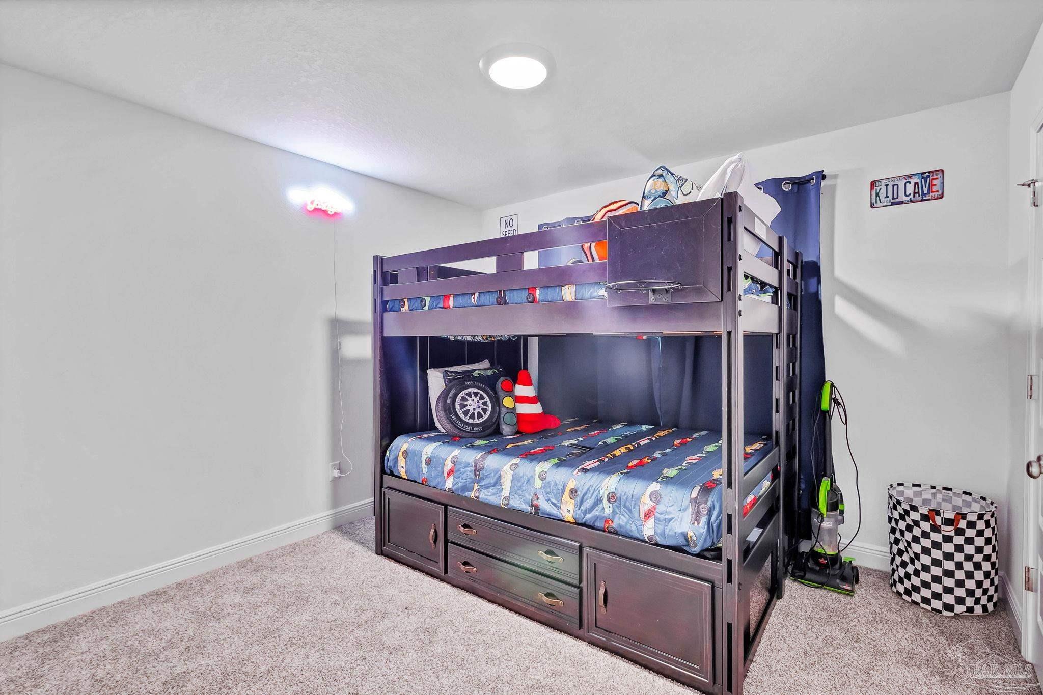 128 Cottage Ln