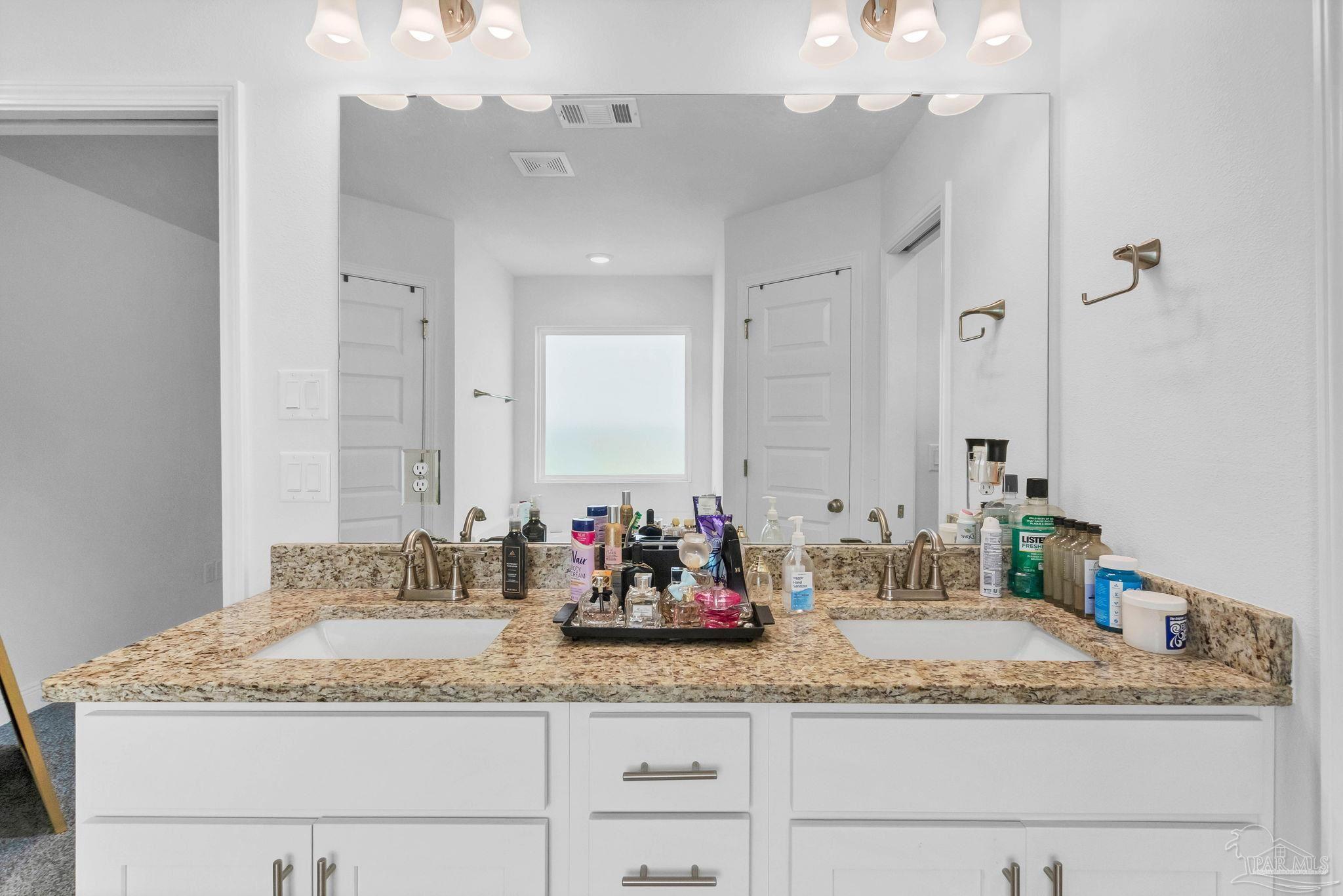 128 Cottage Ln