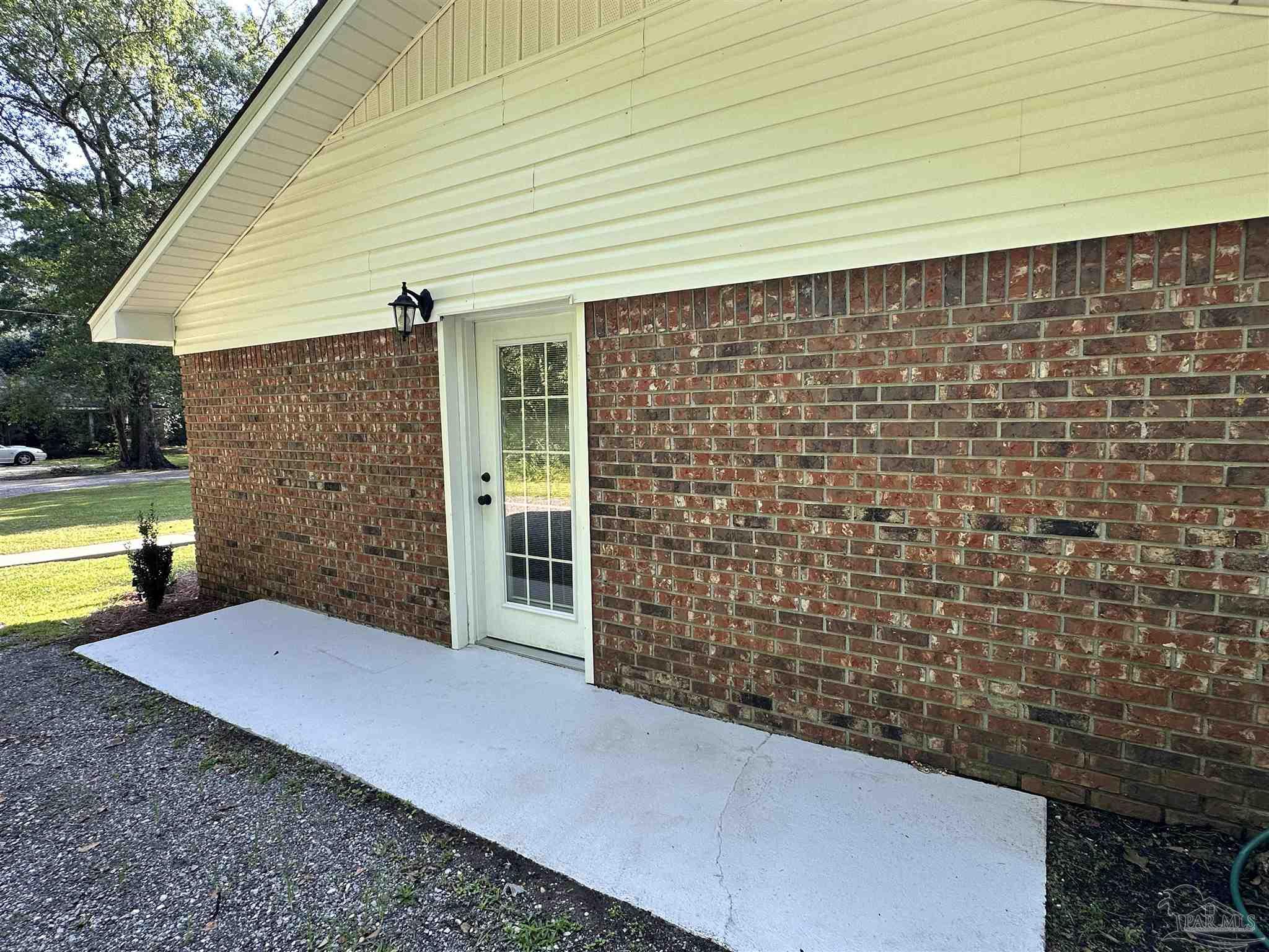 115 Davison Ln