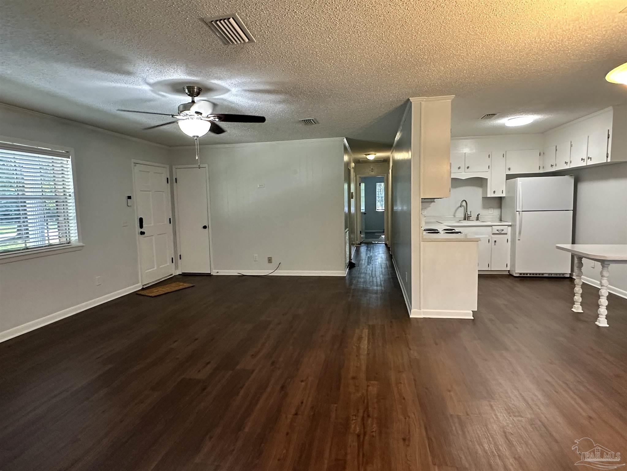 115 Davison Ln