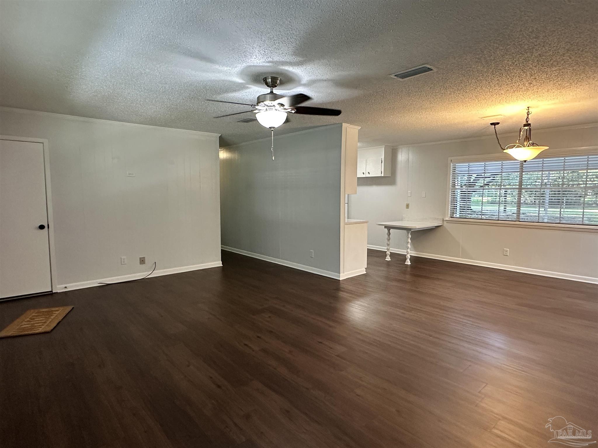 115 Davison Ln