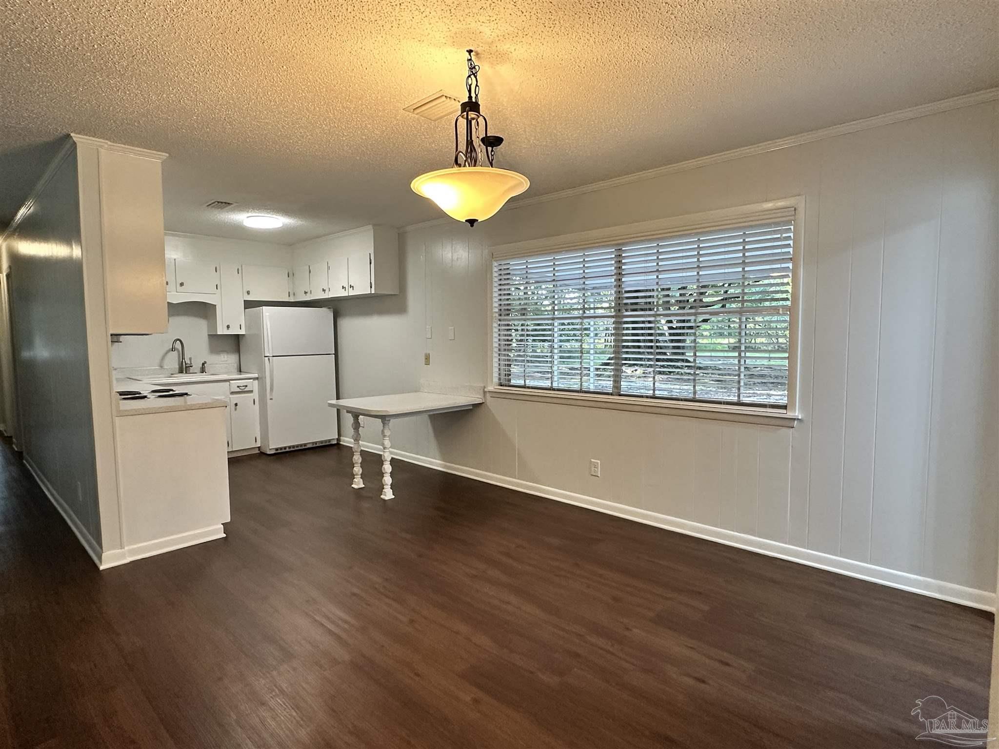 115 Davison Ln