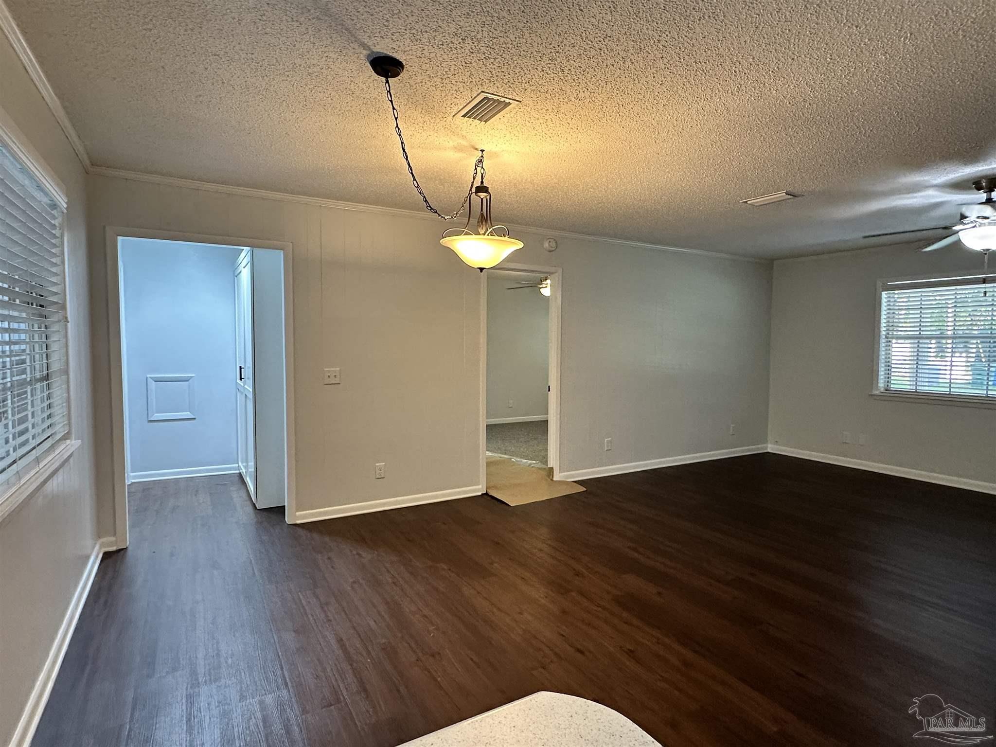115 Davison Ln