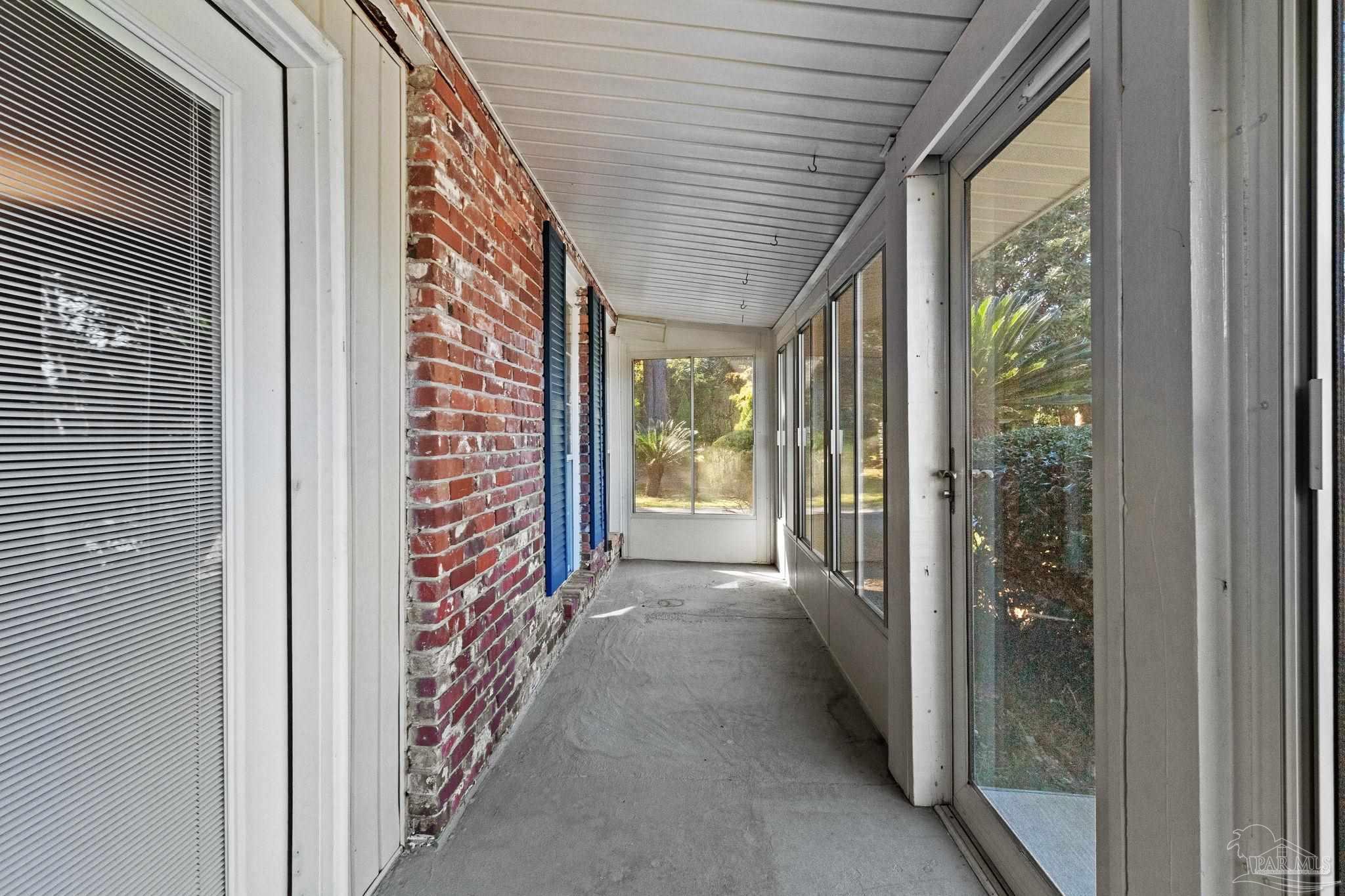 695 Woods Rd